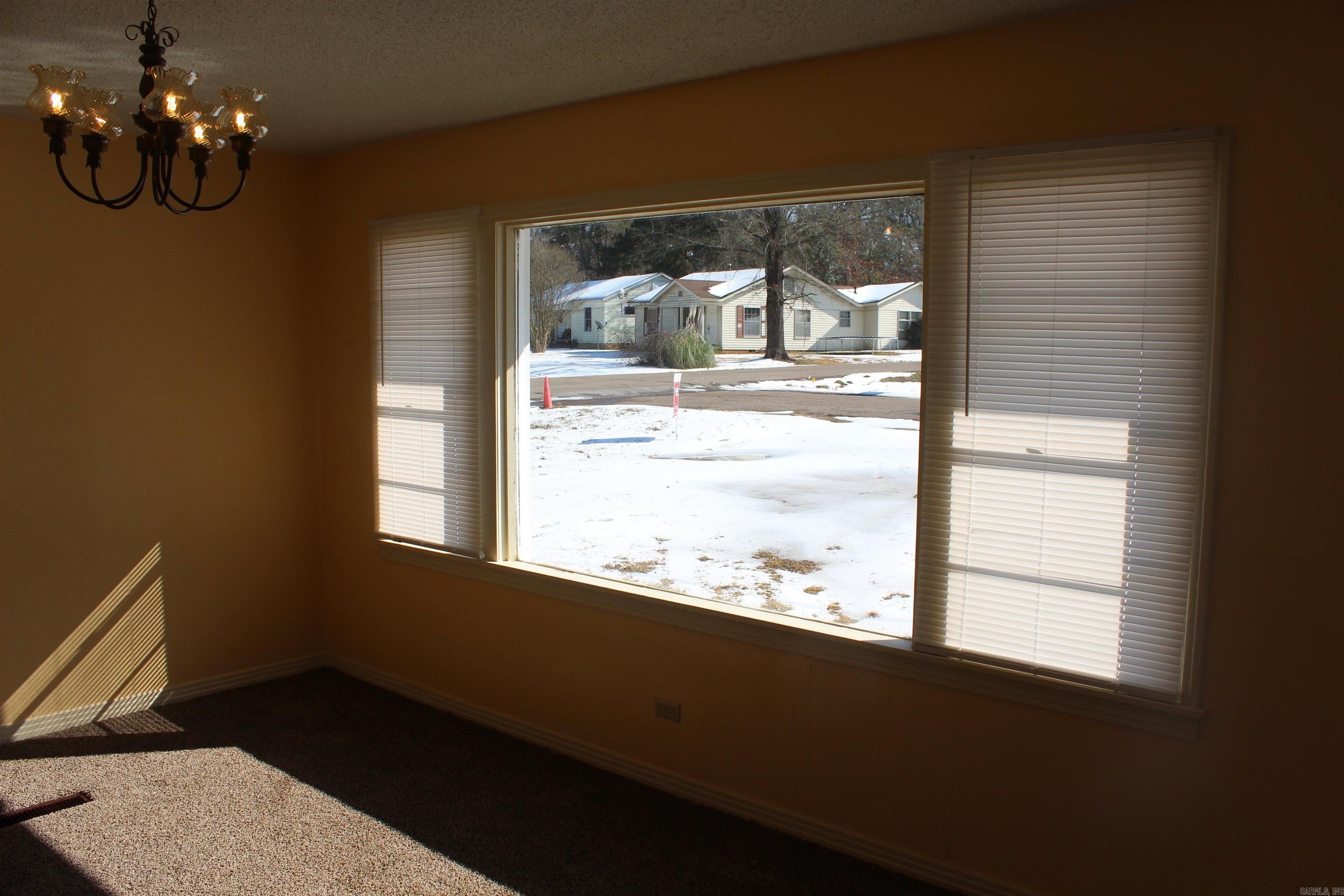 500 CHERRY Drive Hope, AR 71801