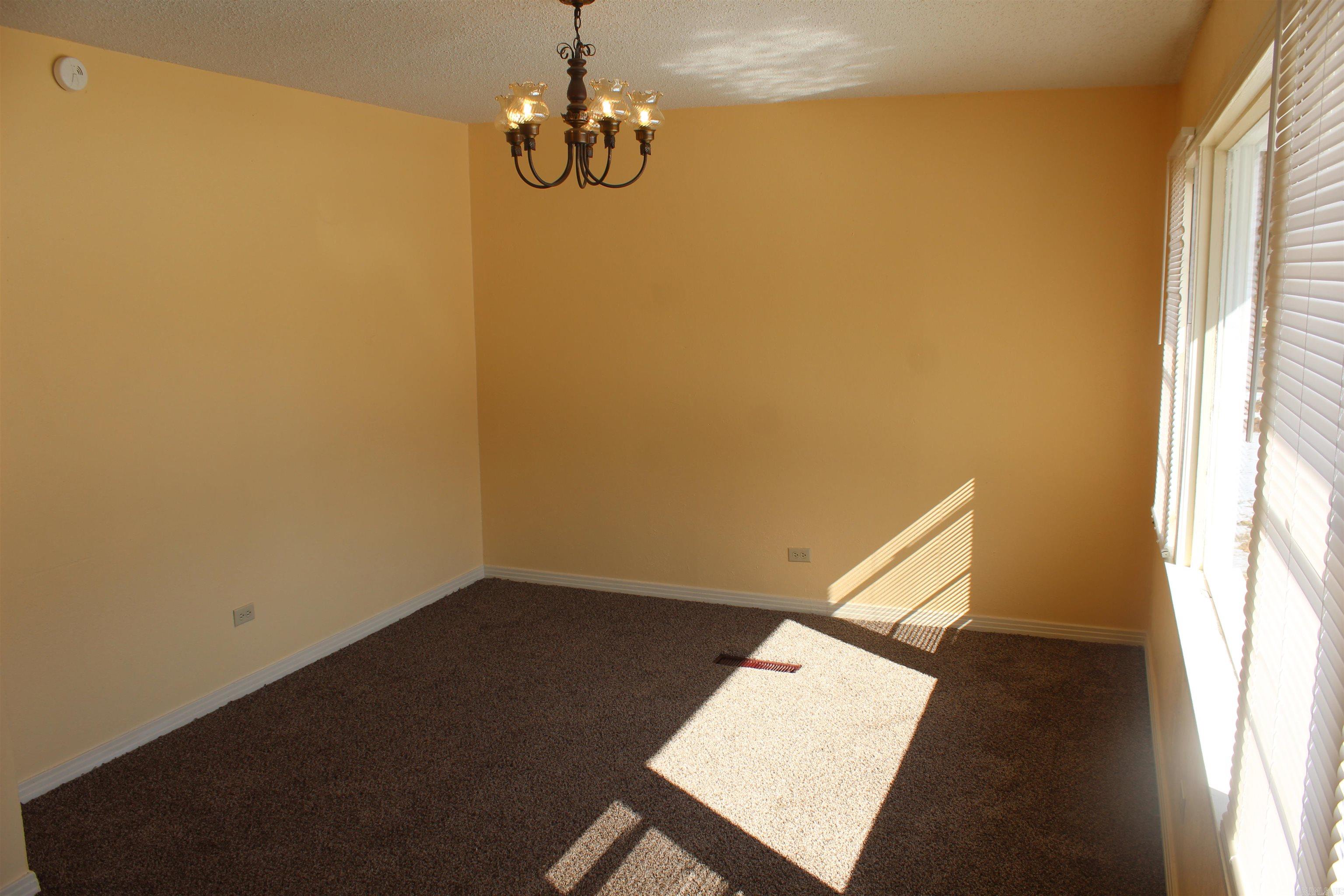 500 CHERRY Drive Hope, AR 71801