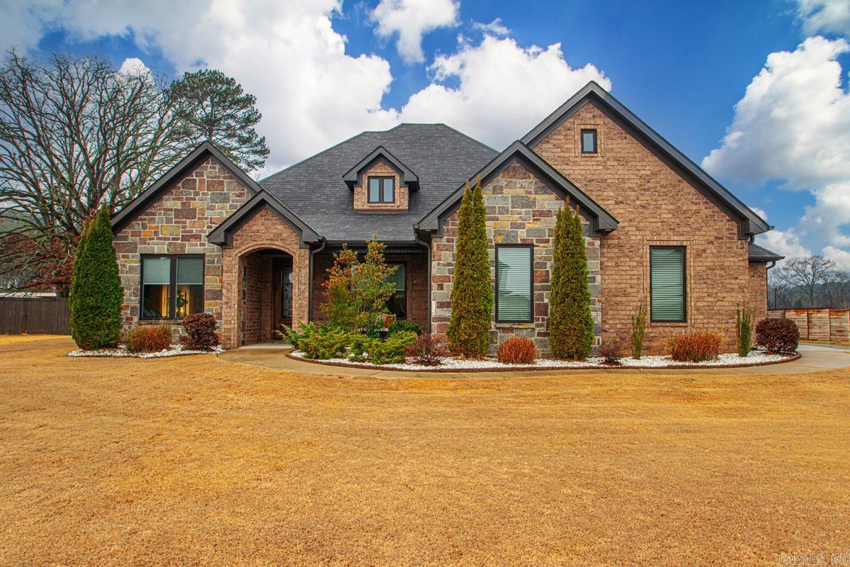 6756  Hilo  Benton, AR