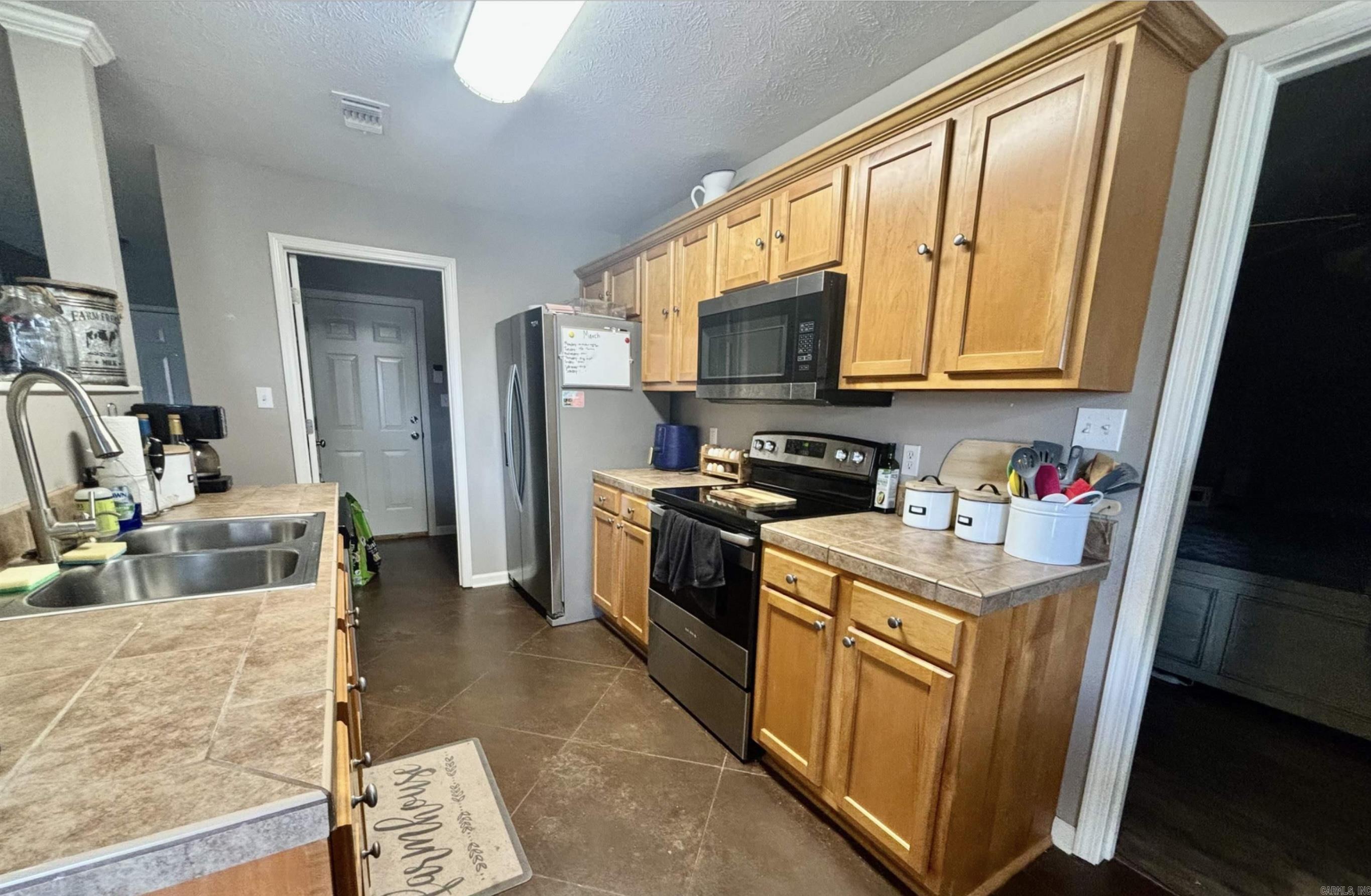 6 Tanzanite Drive Greenbrier, AR 72058