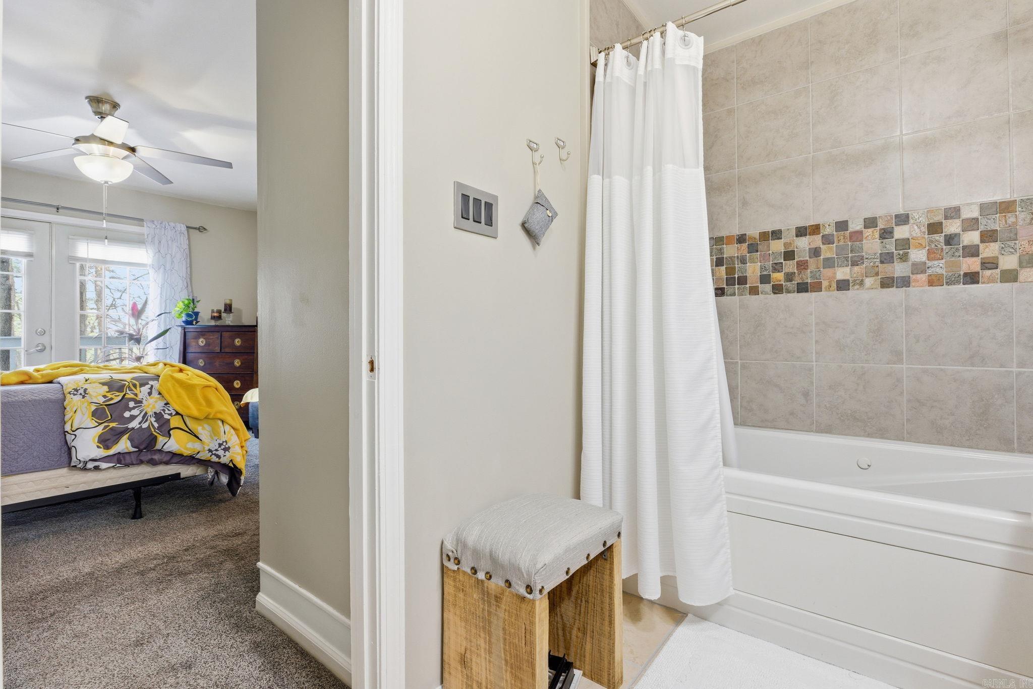 42 Stoneledge  Maumelle, AR