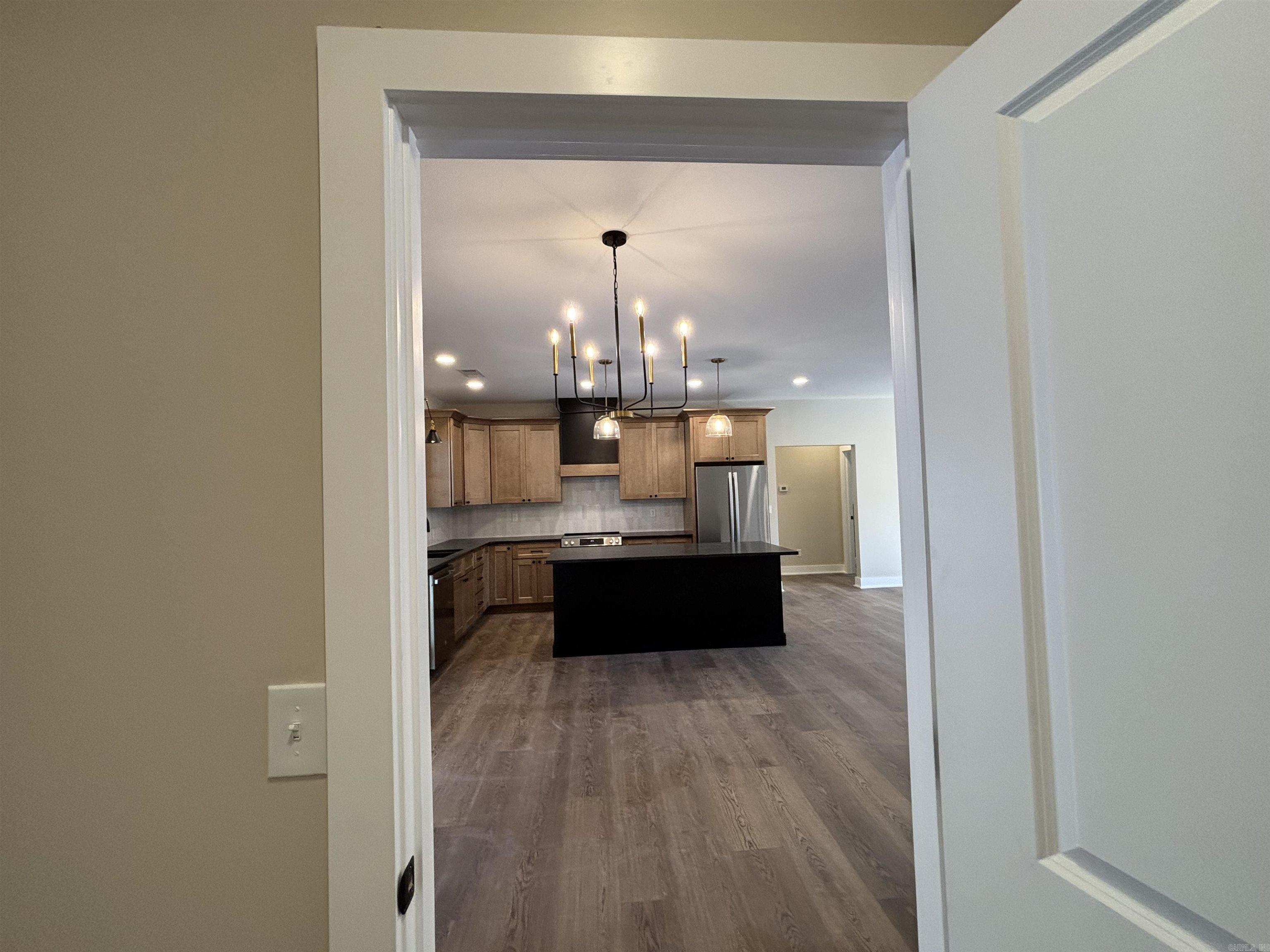 1682 US 167 Evening Shade, AR 72532