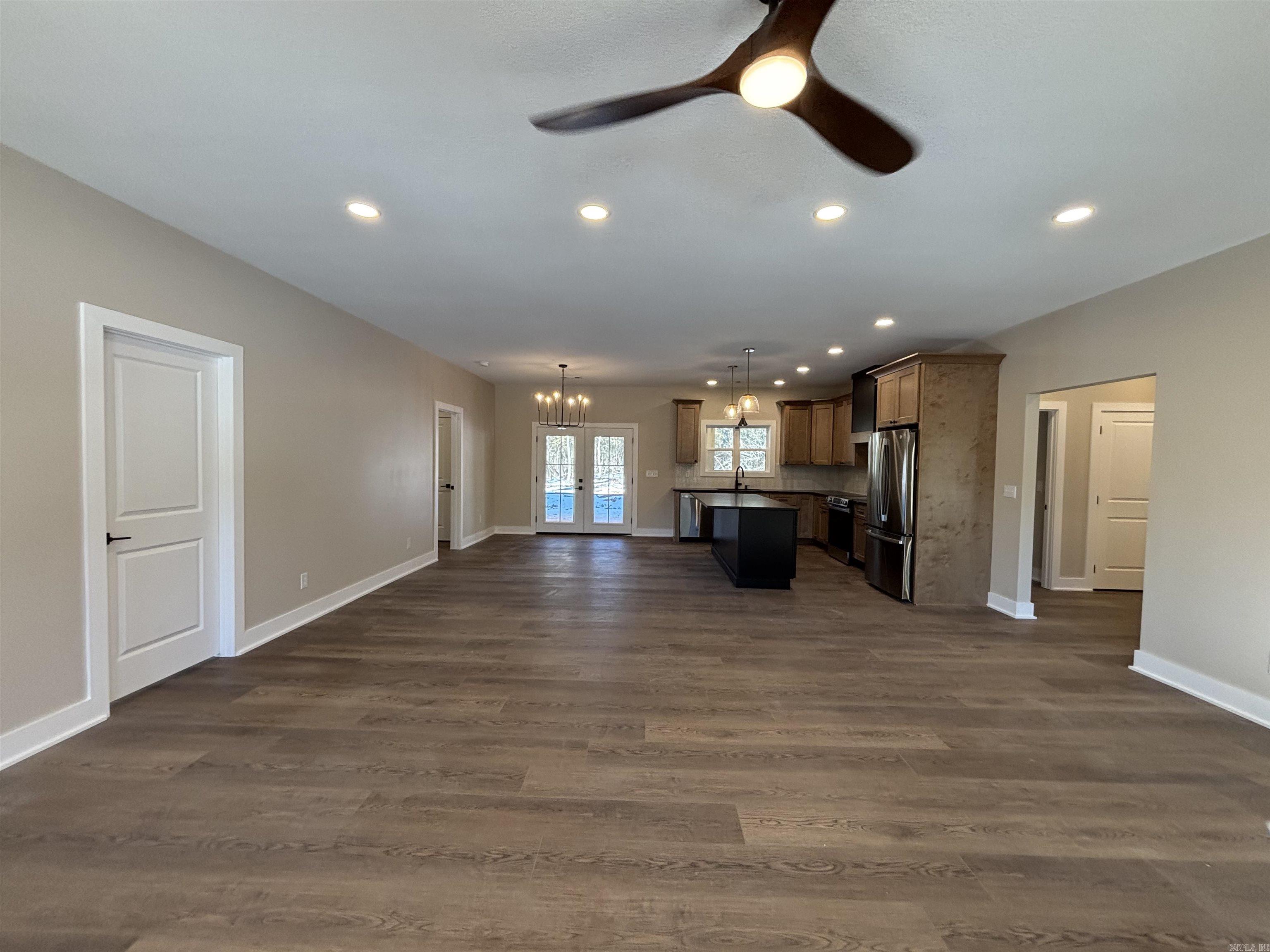 1682 US 167 Evening Shade, AR 72532