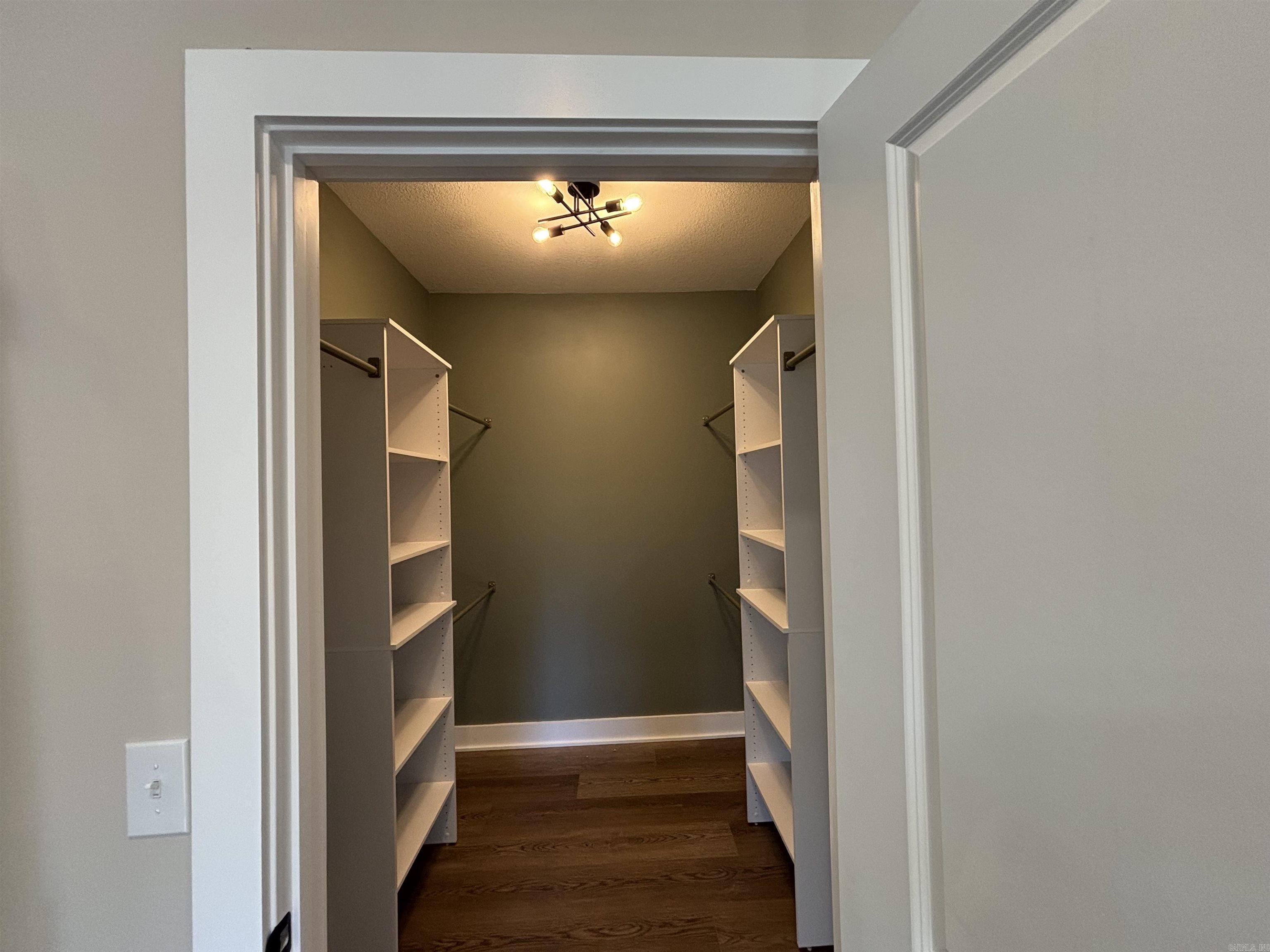 1682 US 167  Evening Shade, AR