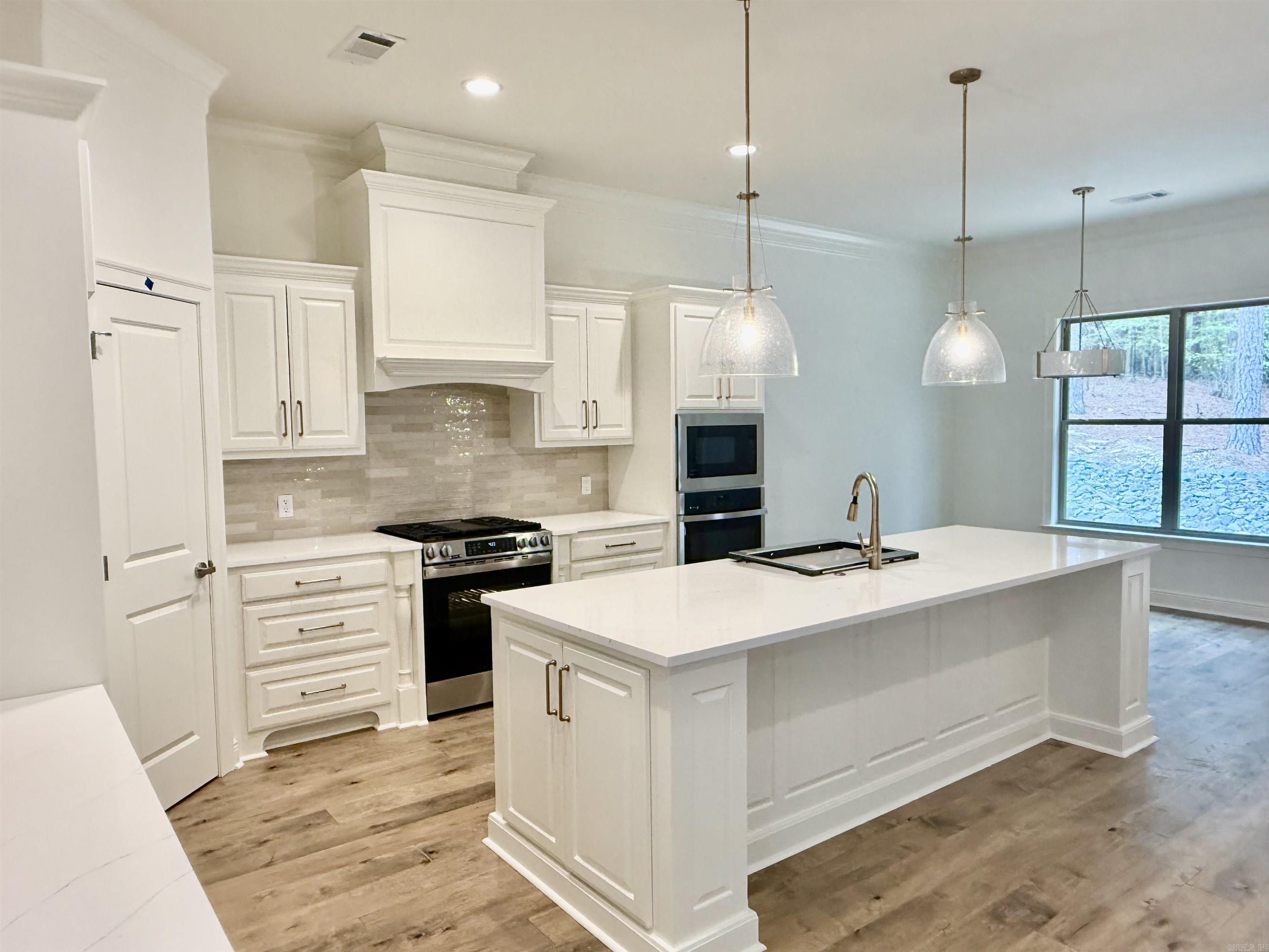 22 Realeza Court Hot Springs Village, AR 71909