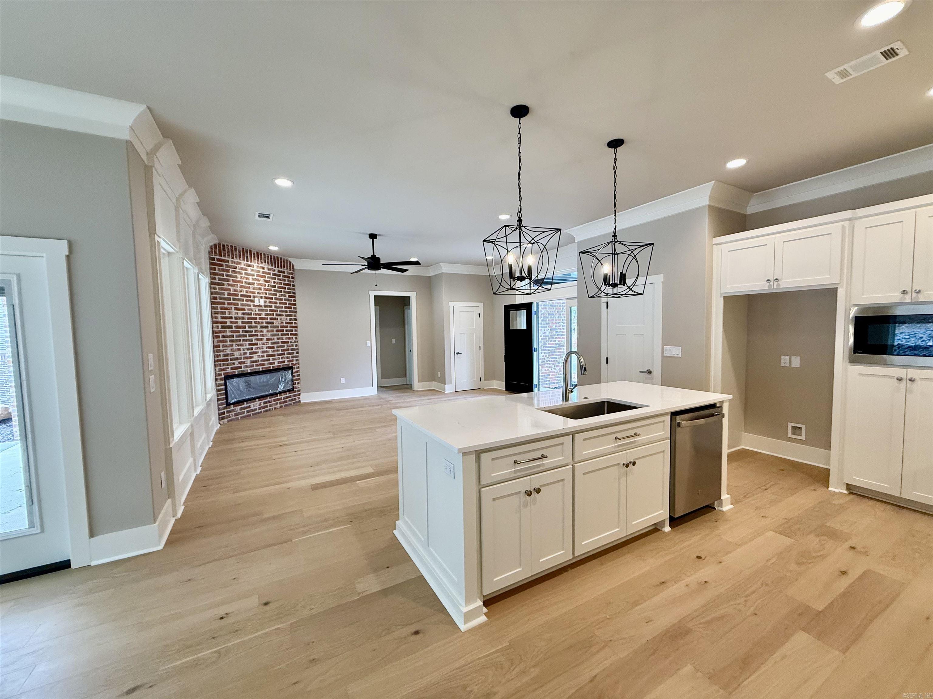 24 Realeza Court Hot Springs Village, AR 71909