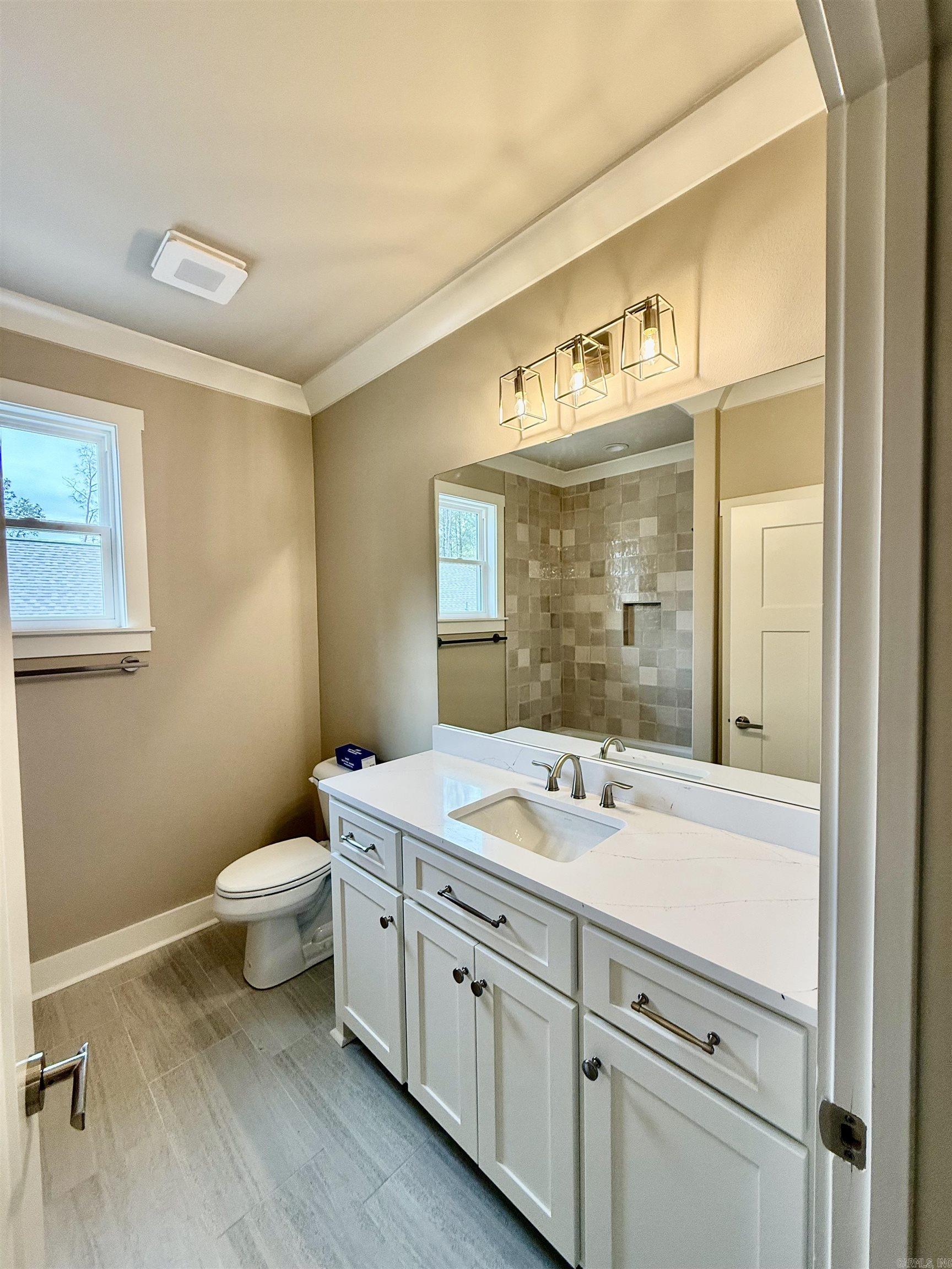 24 Realeza Court Hot Springs Village, AR 71909