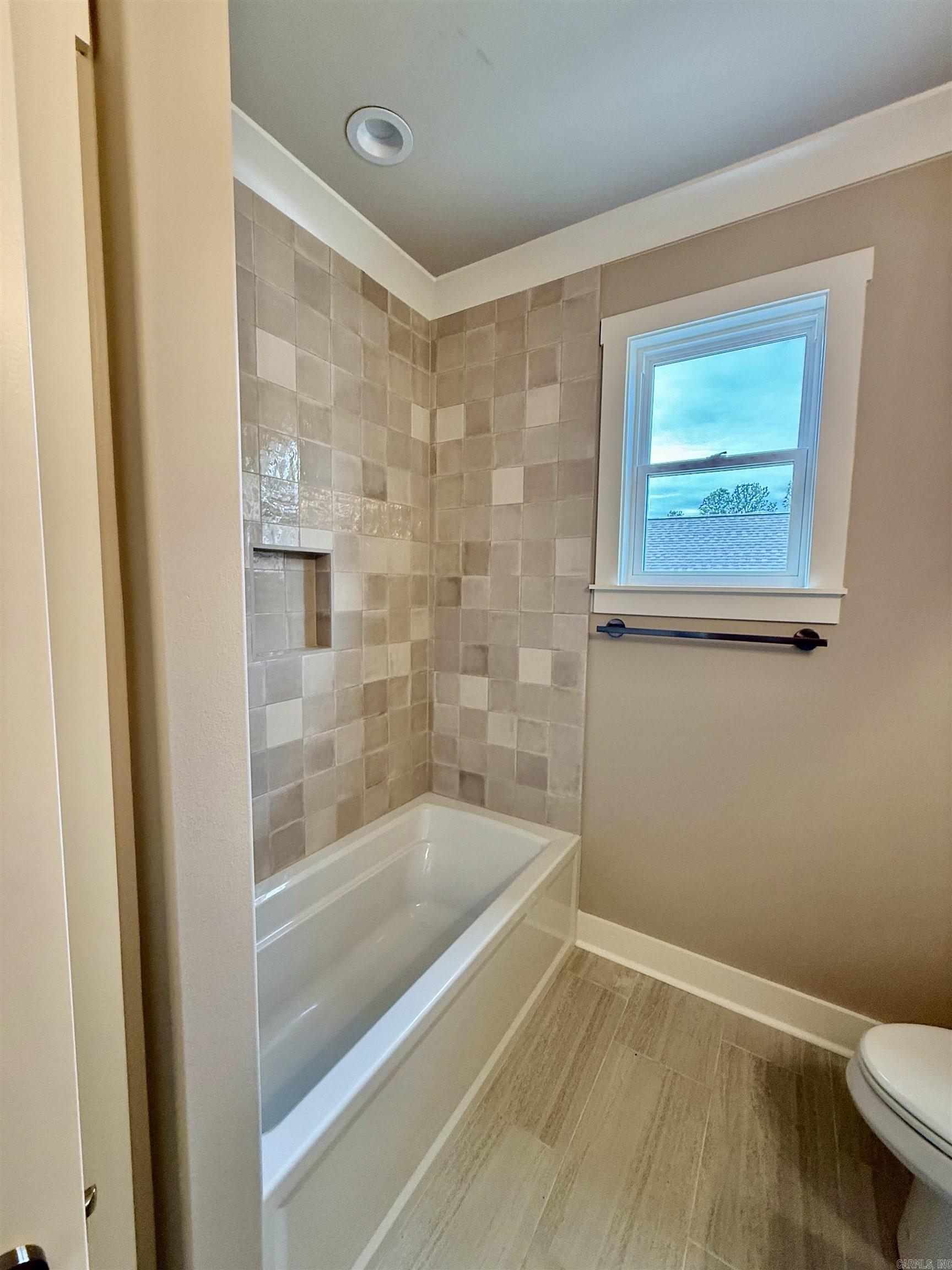 24 Realeza Court Hot Springs Village, AR 71909