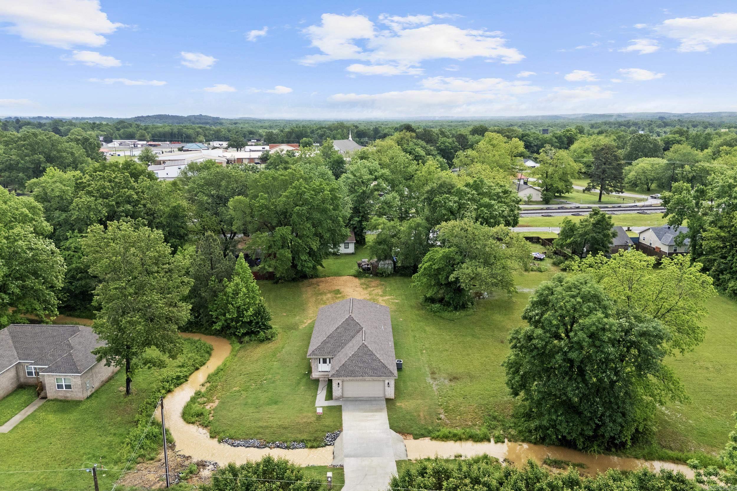 22 Ledrick  Mayflower, AR