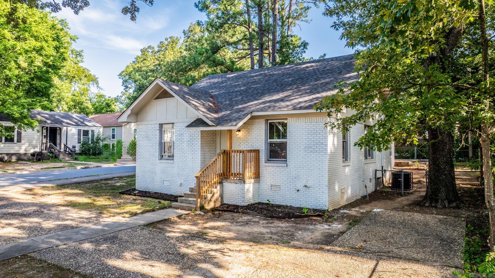 5216 W 31st  Little Rock, AR