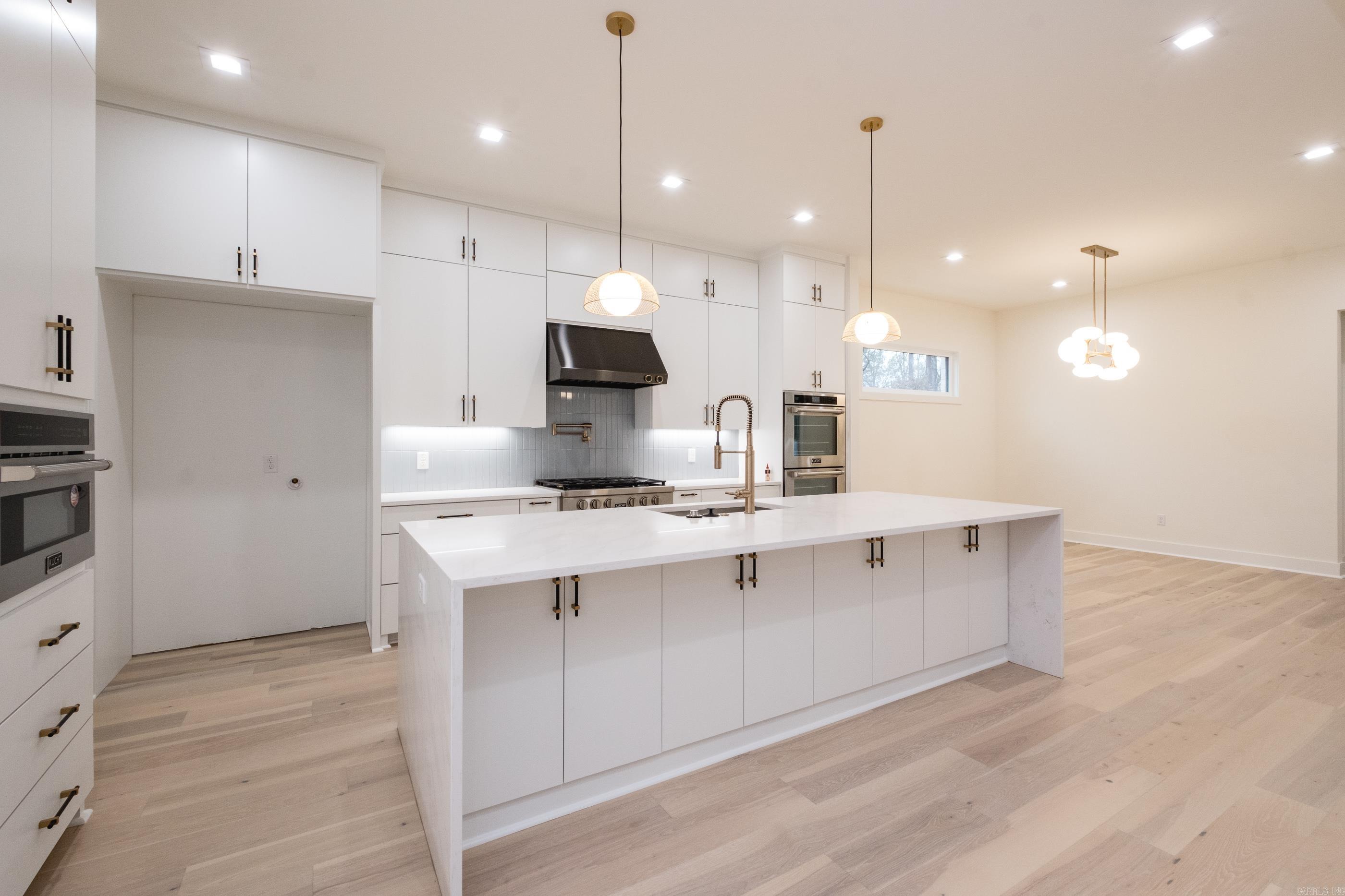 32 Mereville Place  Little Rock, AR