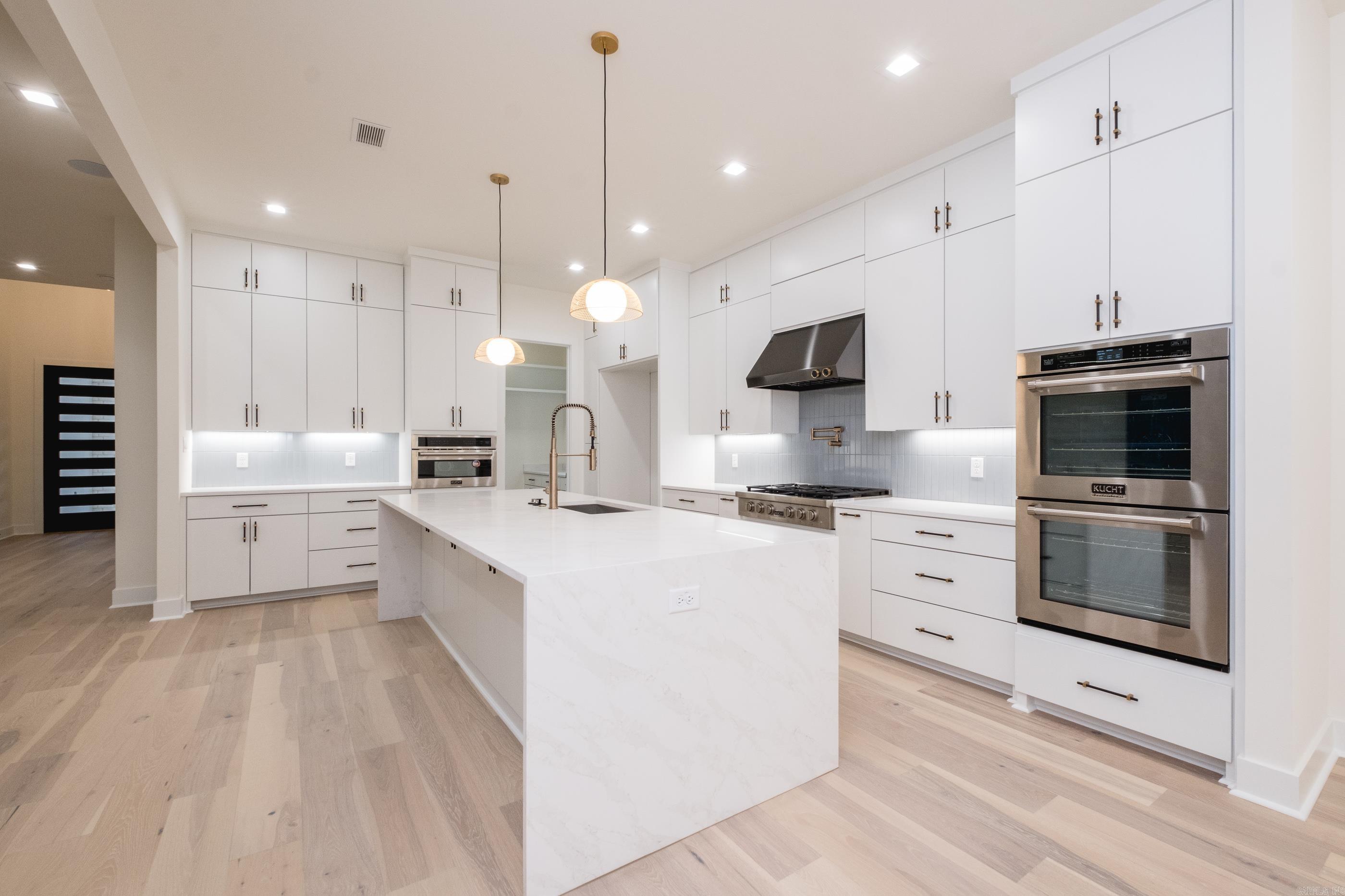 32 Mereville Place  Little Rock, AR