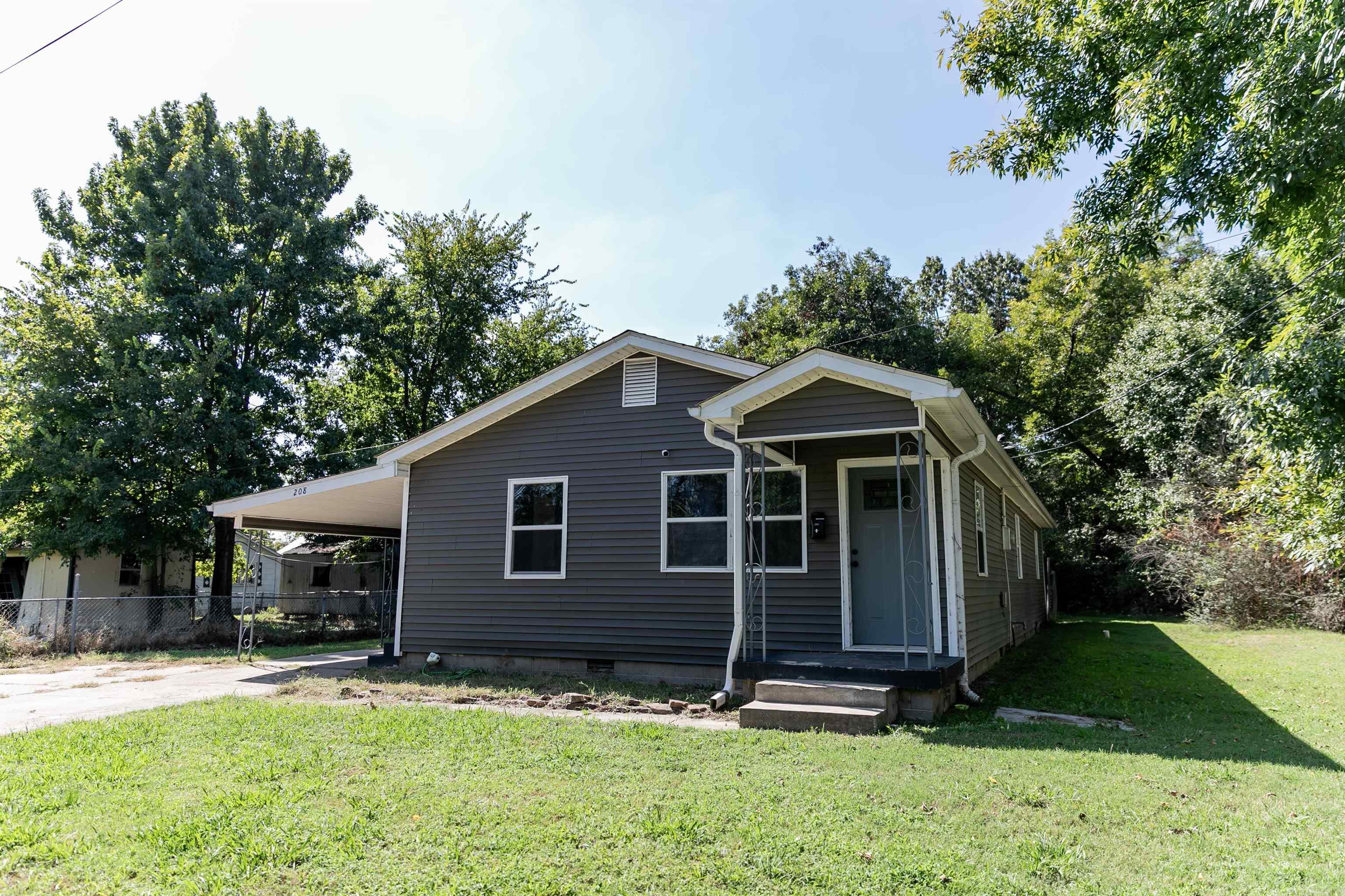208 N 7th  Paragould, AR