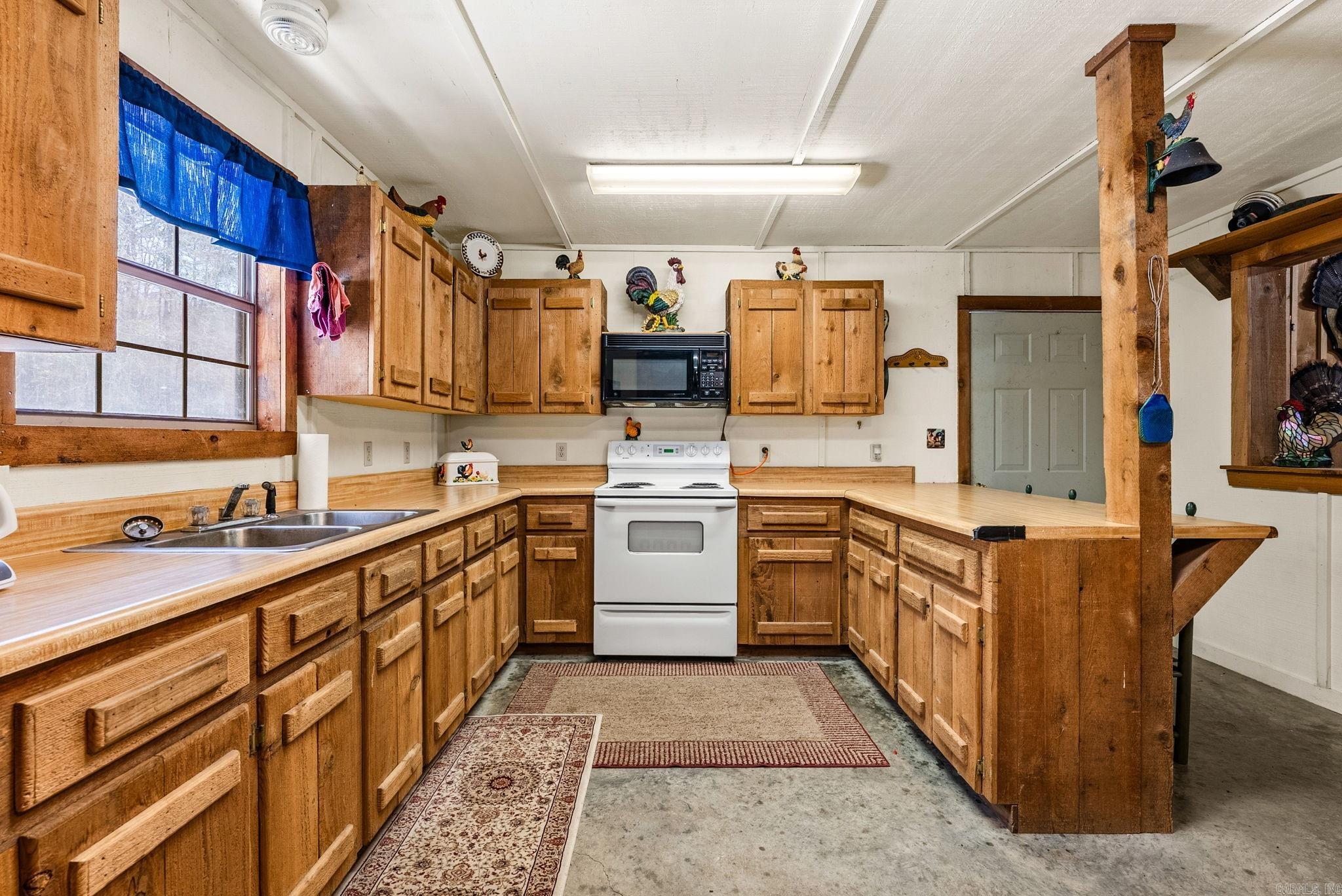 590 S Hwy 29  Delight, AR