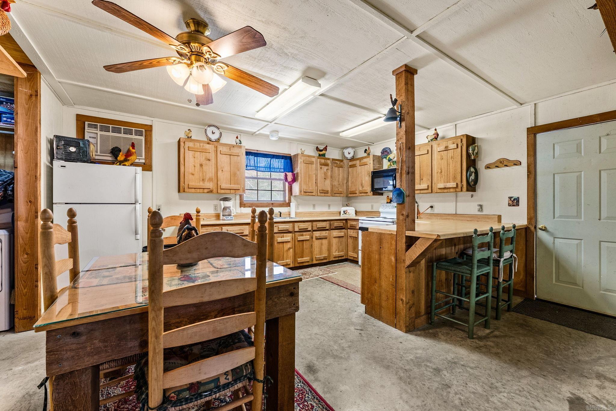 590 S Hwy 29  Delight, AR