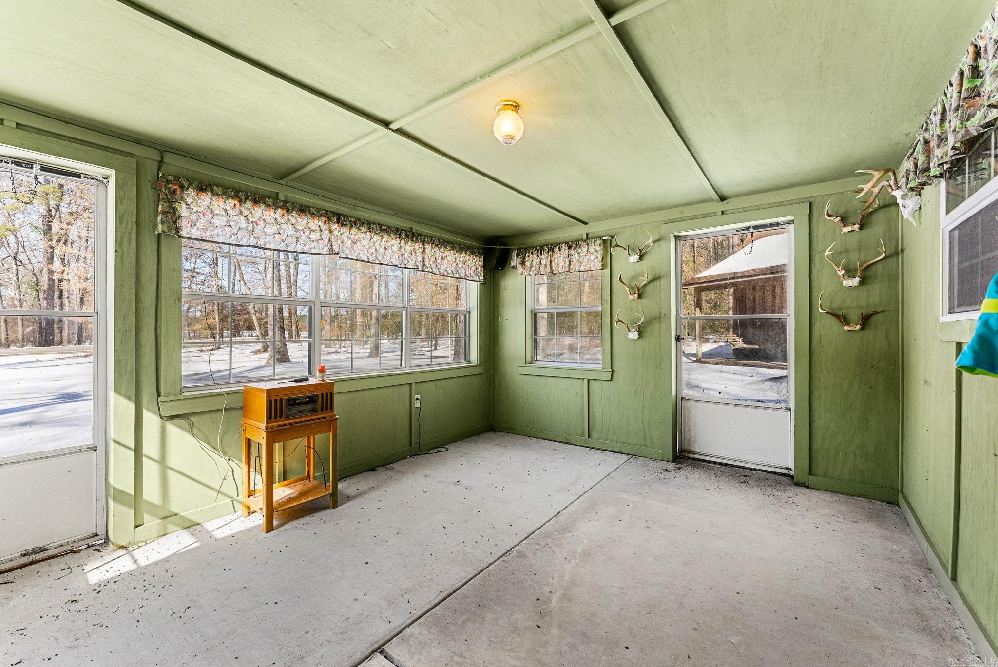 590 S Hwy 29  Delight, AR