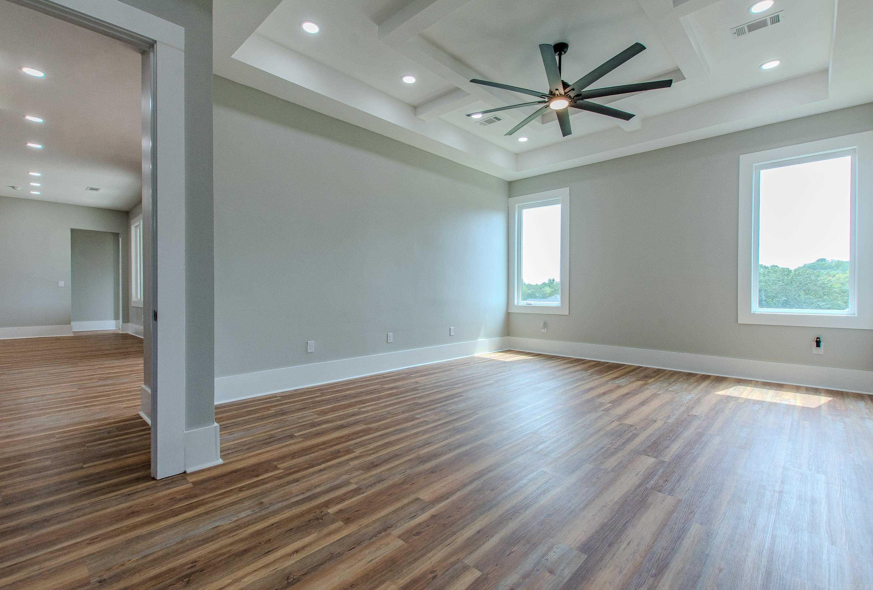 7921 Kanis Oaks Dr  Little Rock, AR