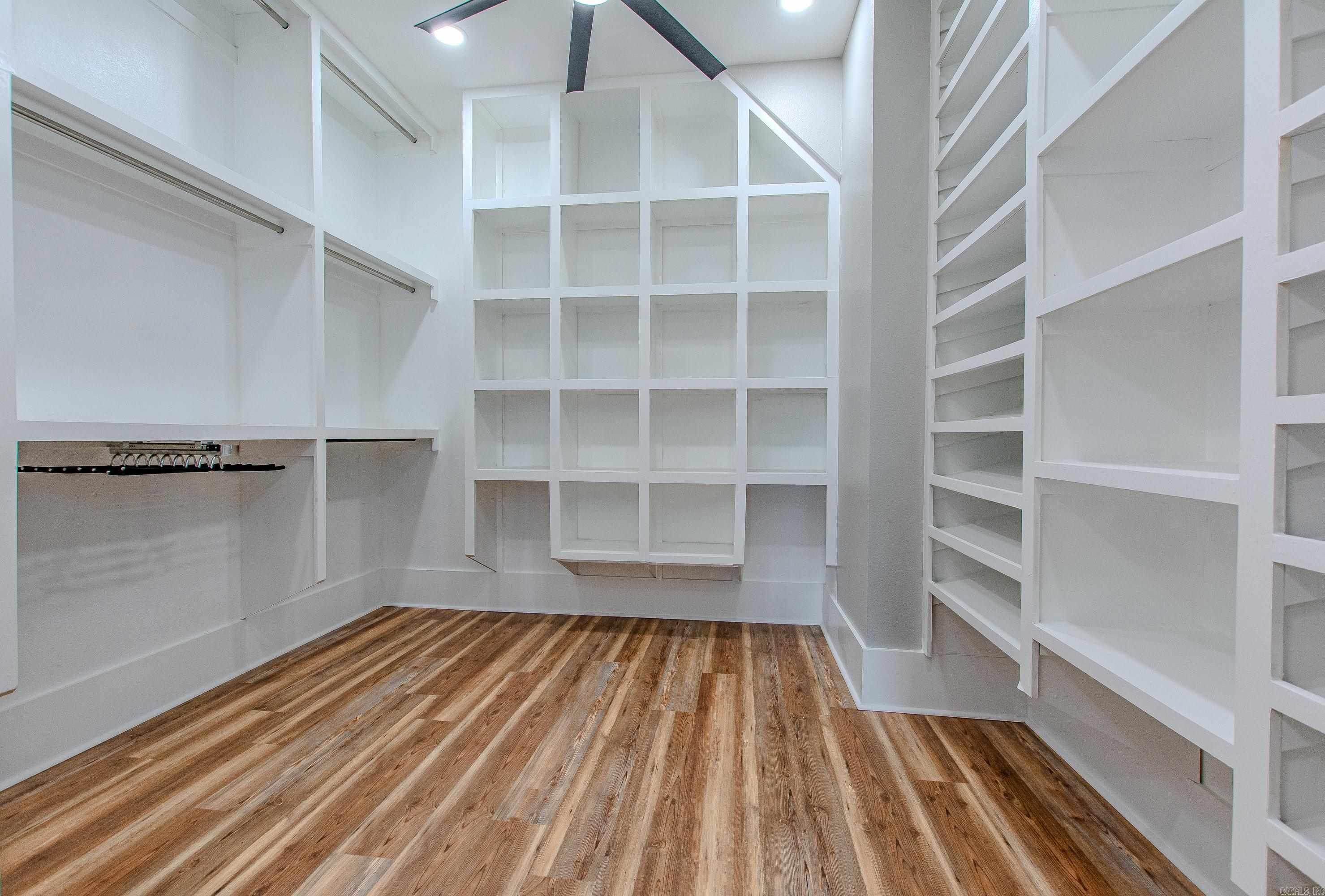 7921 Kanis Oaks Dr  Little Rock, AR