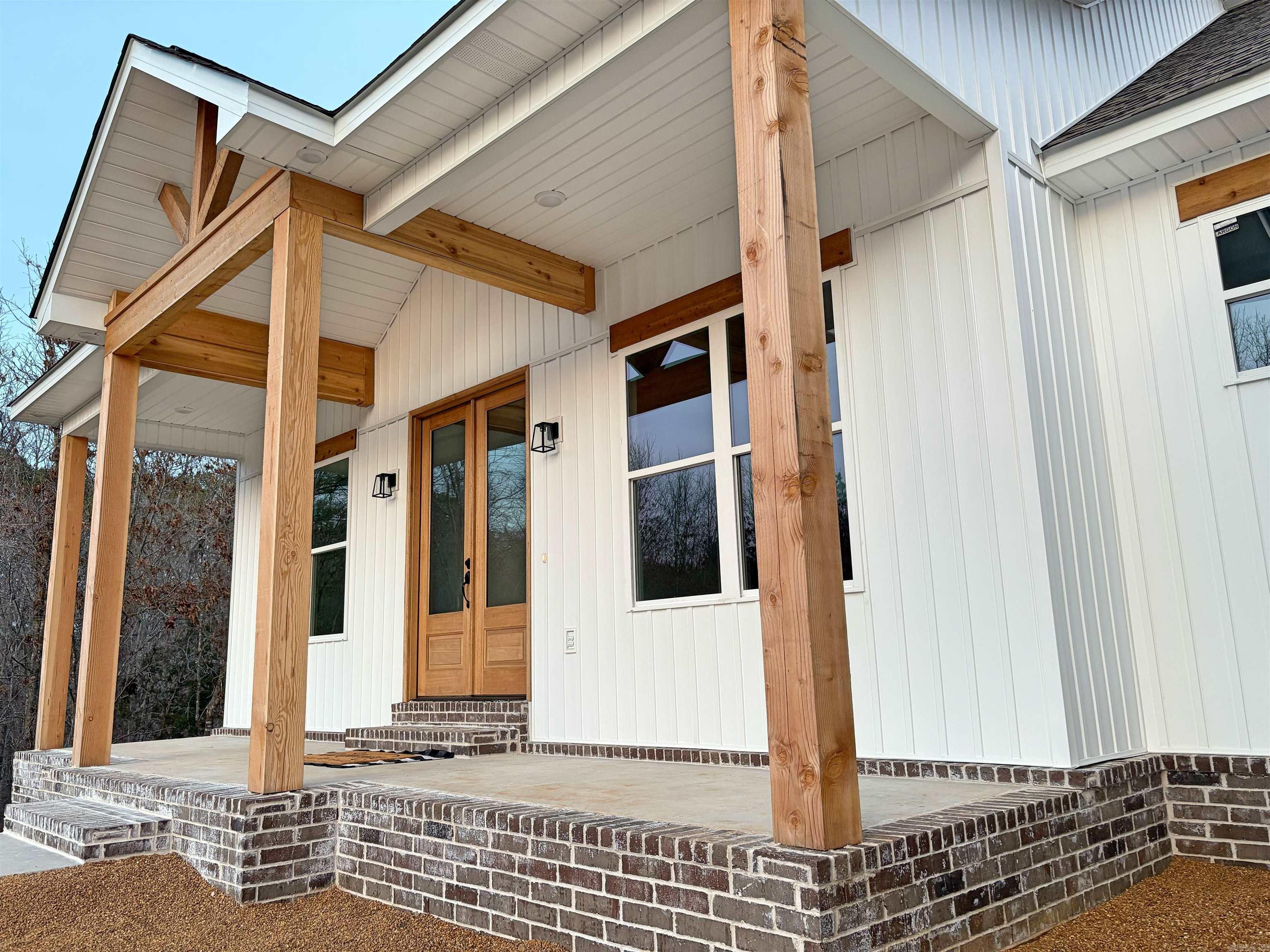 150 Caddy Cove Ln.  Mountain View, AR