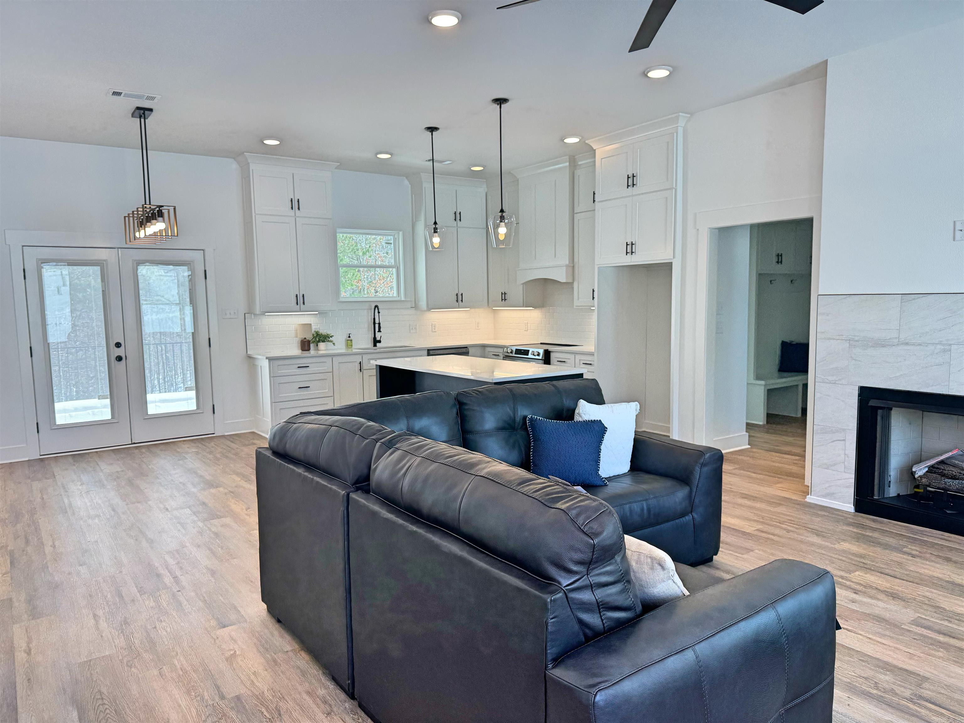 150 Caddy Cove Ln.  Mountain View, AR