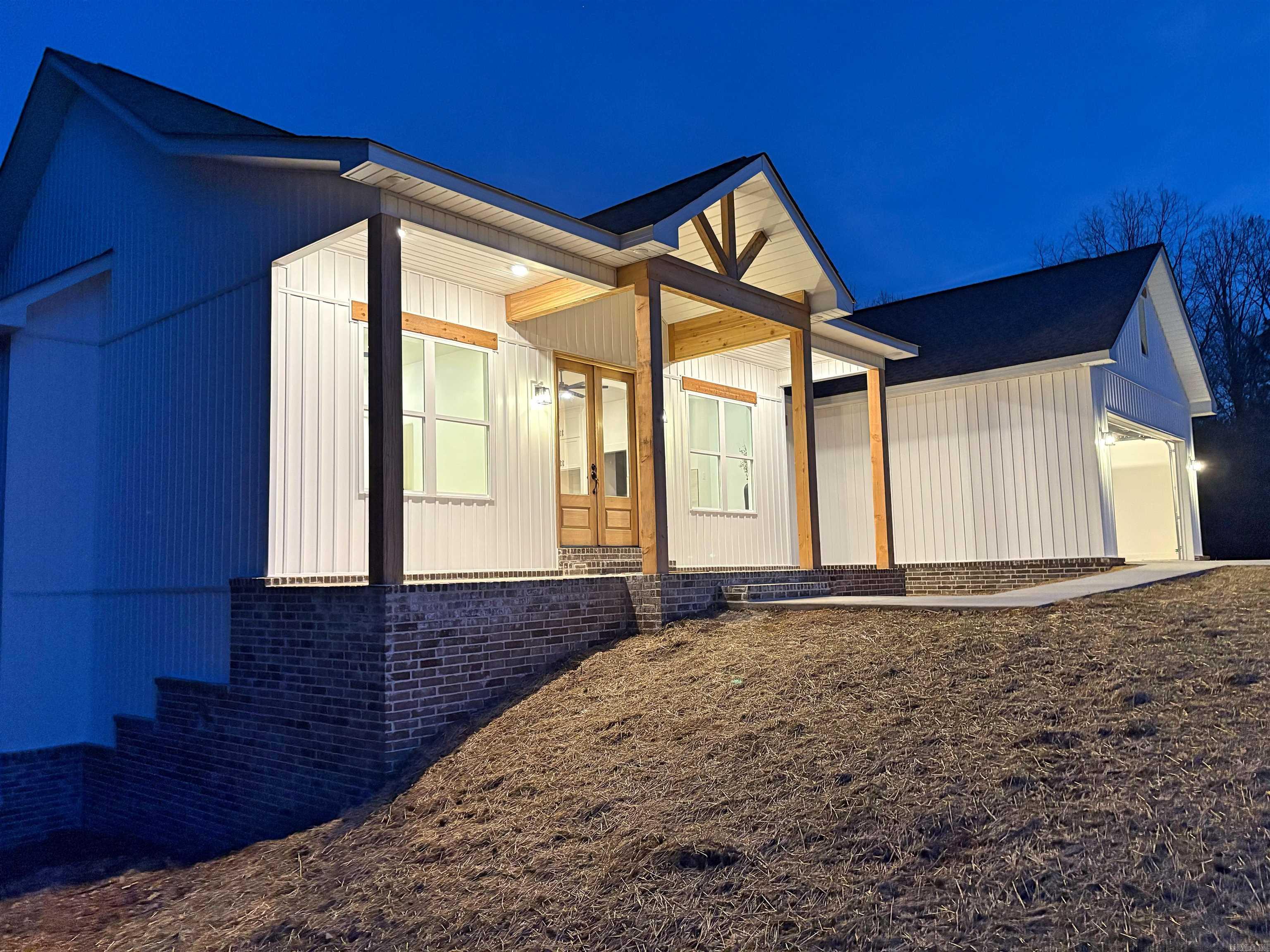 150 Caddy Cove Ln.  Mountain View, AR