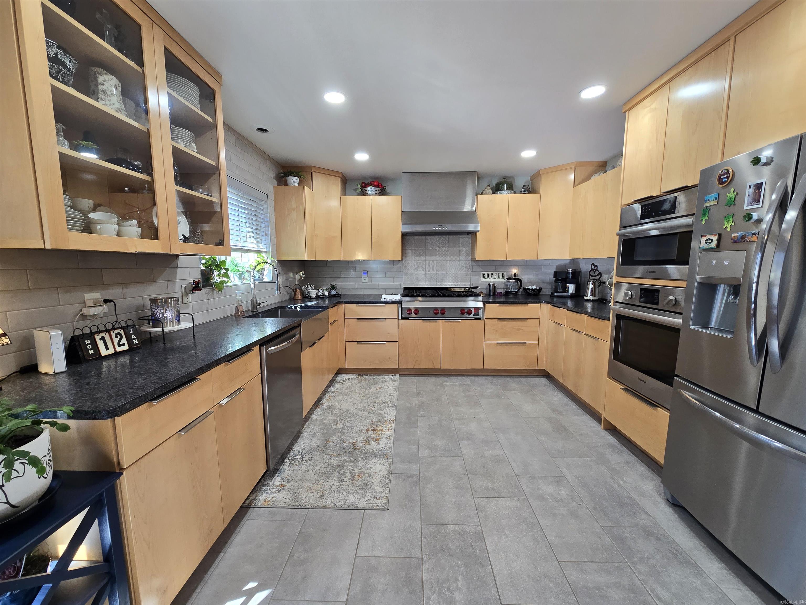 201 Coon Ridge  Lakeview, AR