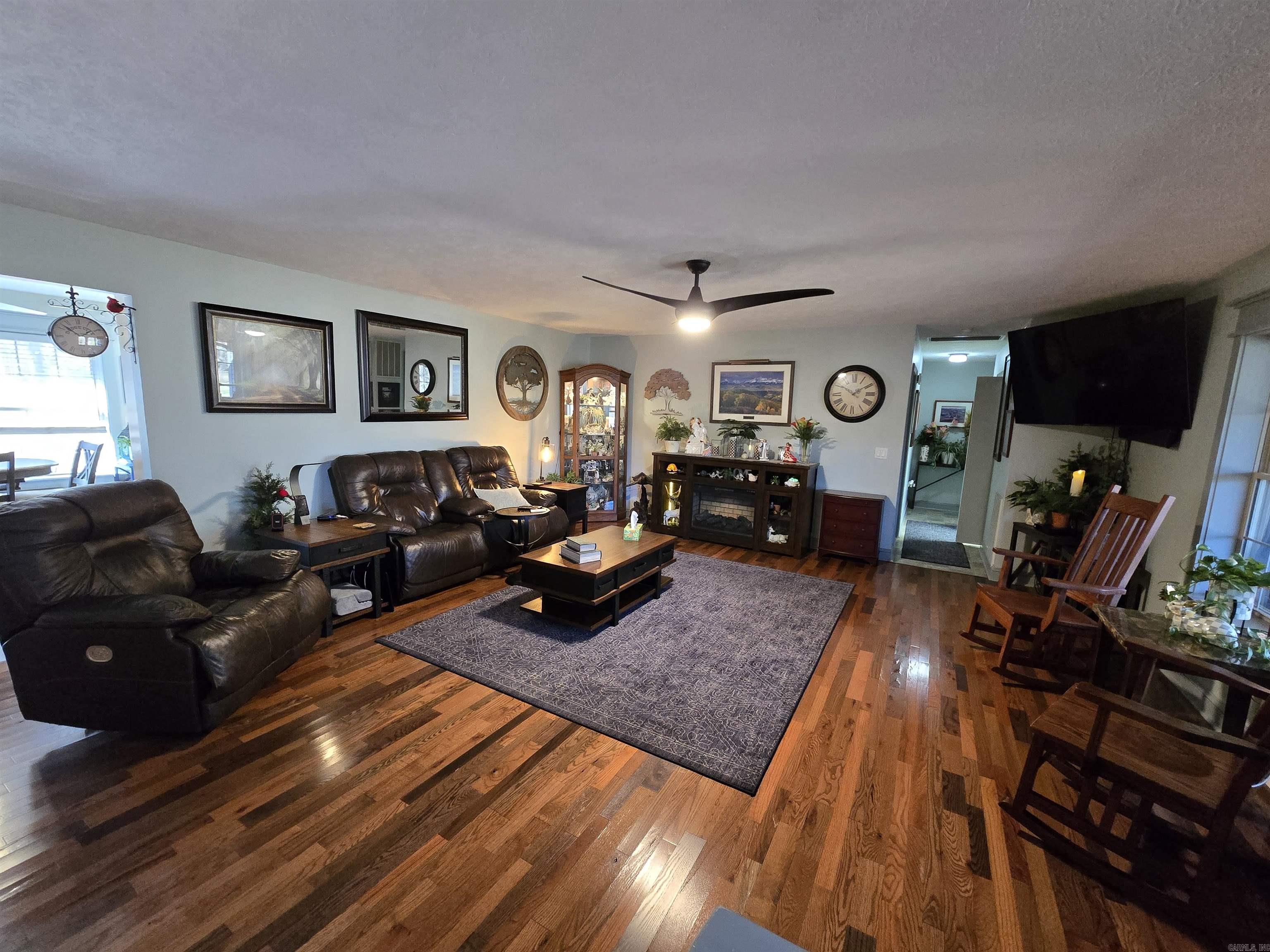 201 Coon Ridge  Lakeview, AR