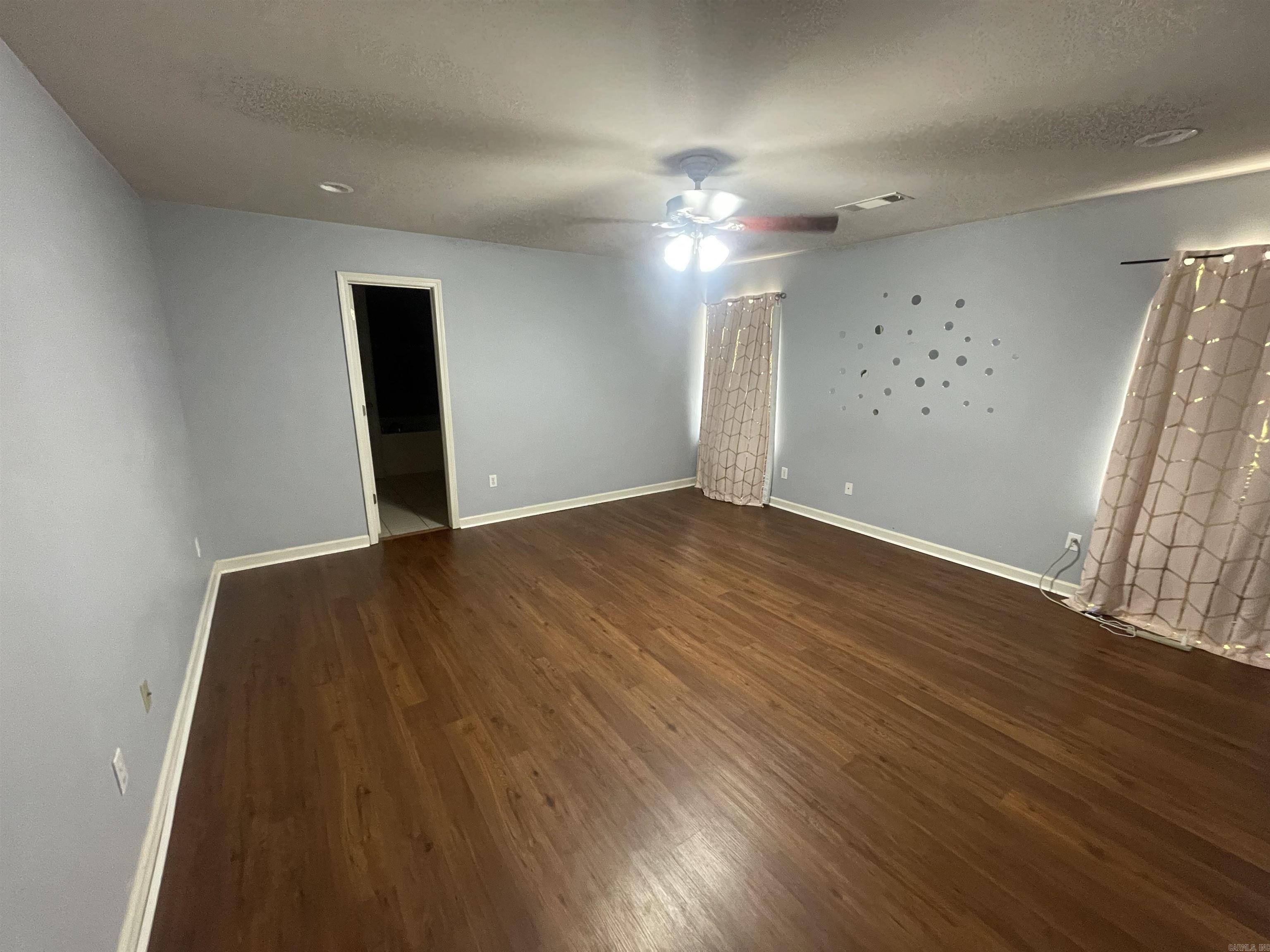 8 Summit  Sheridan, AR