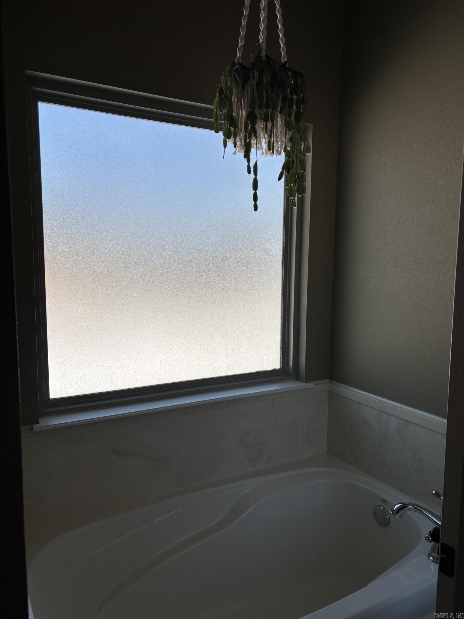 27 W Highway 124  Damascus, AR