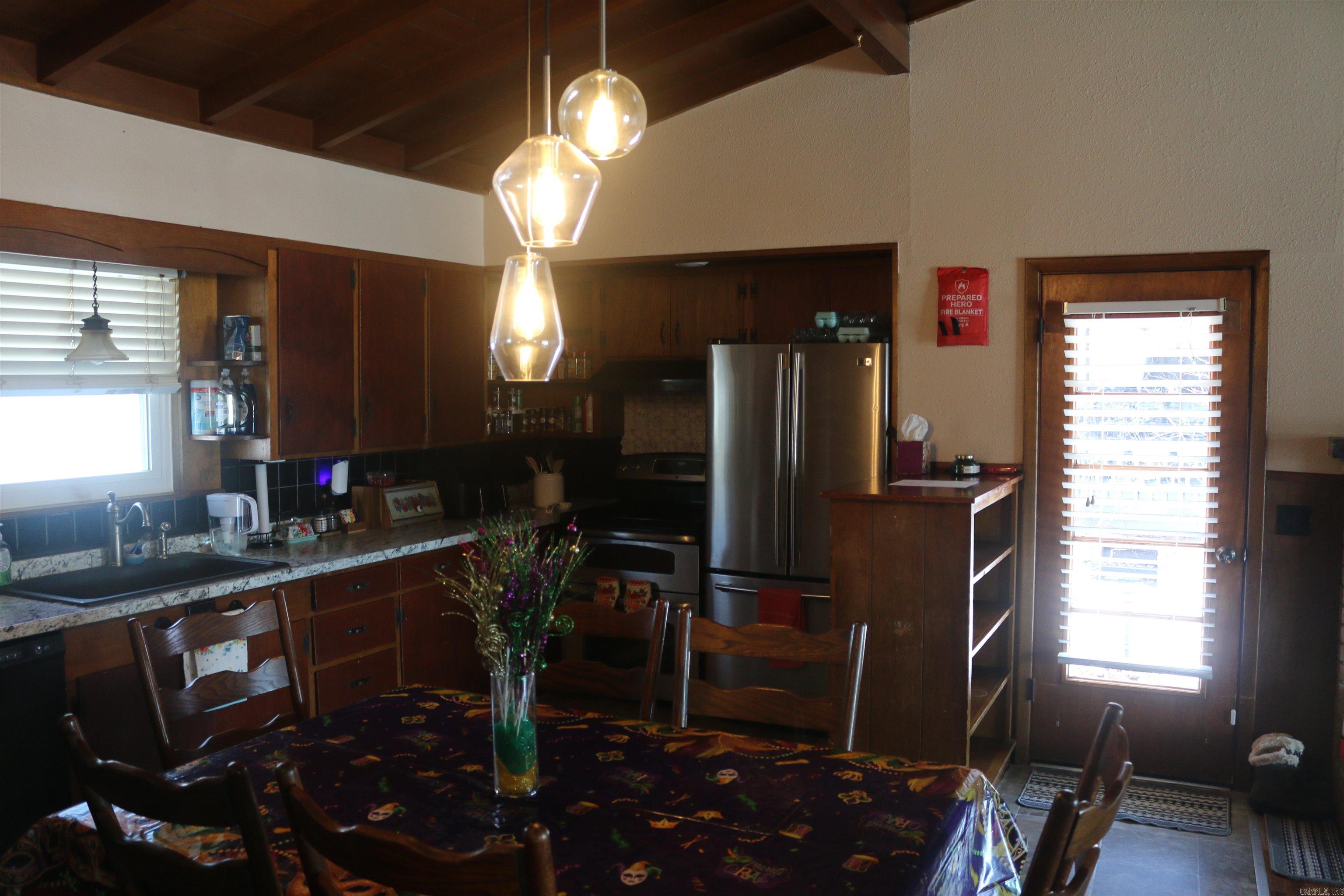 1013 Lakeside  Mena, AR