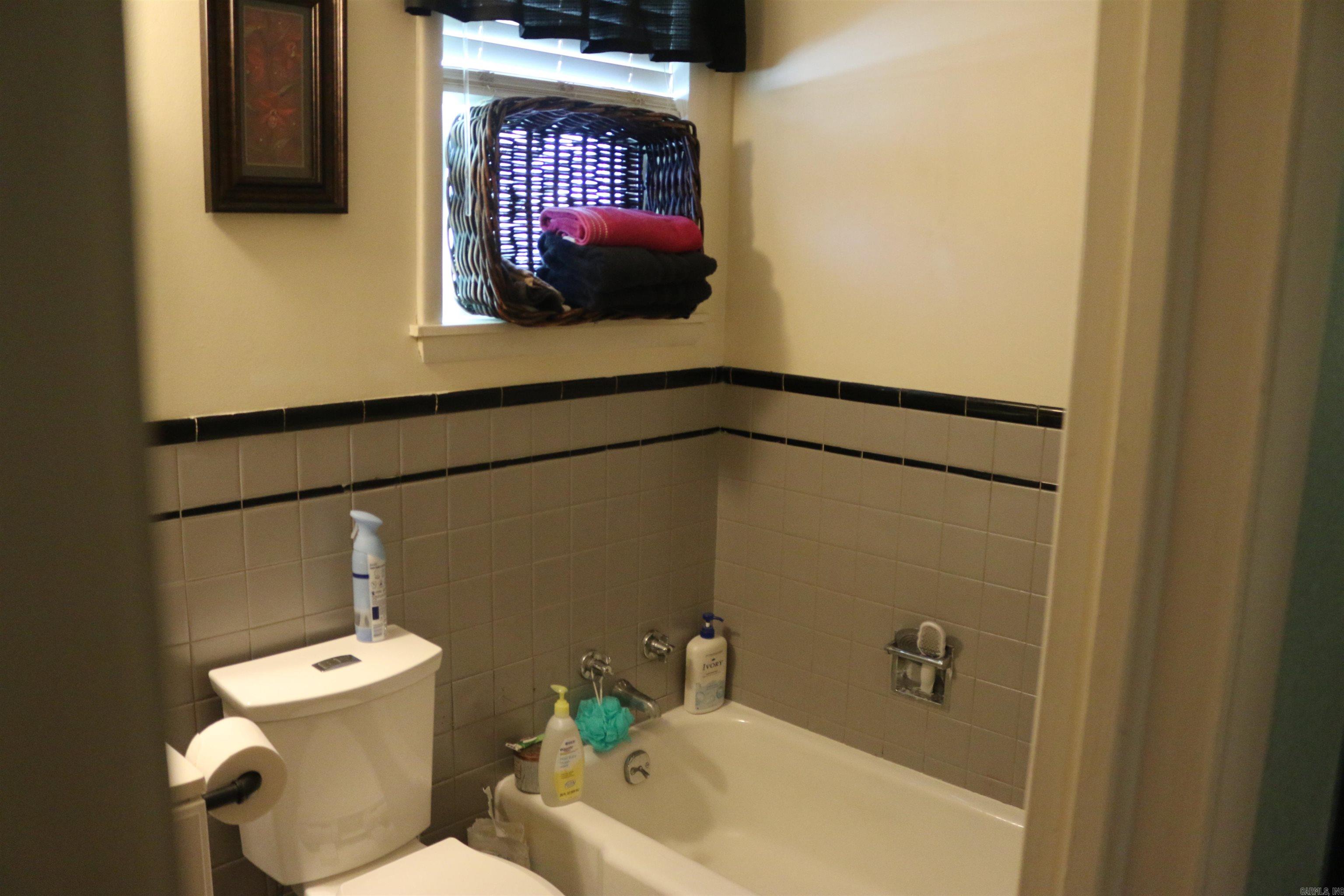 1013 Lakeside  Mena, AR