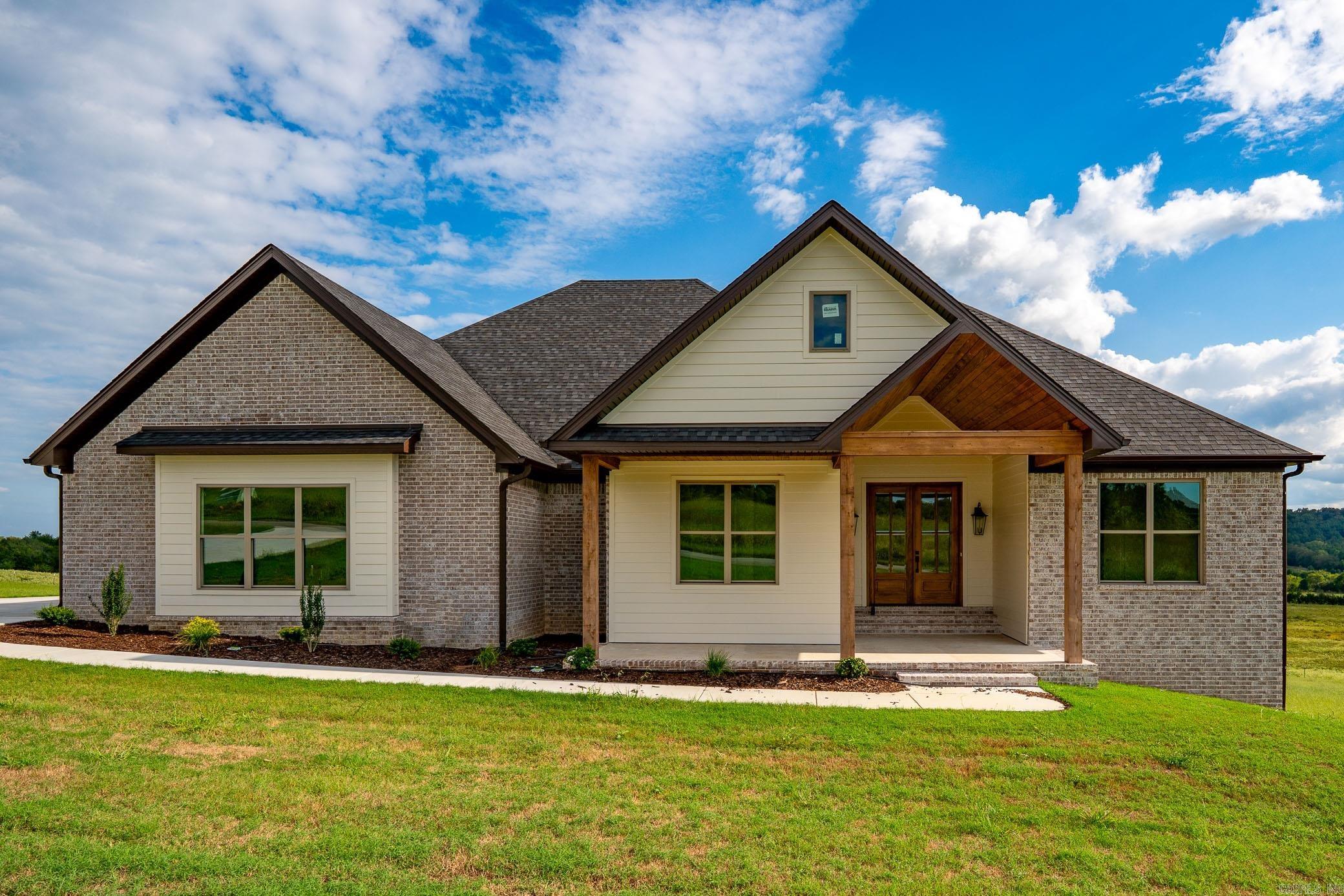 268  Castleberry Road  Greenbrier, AR