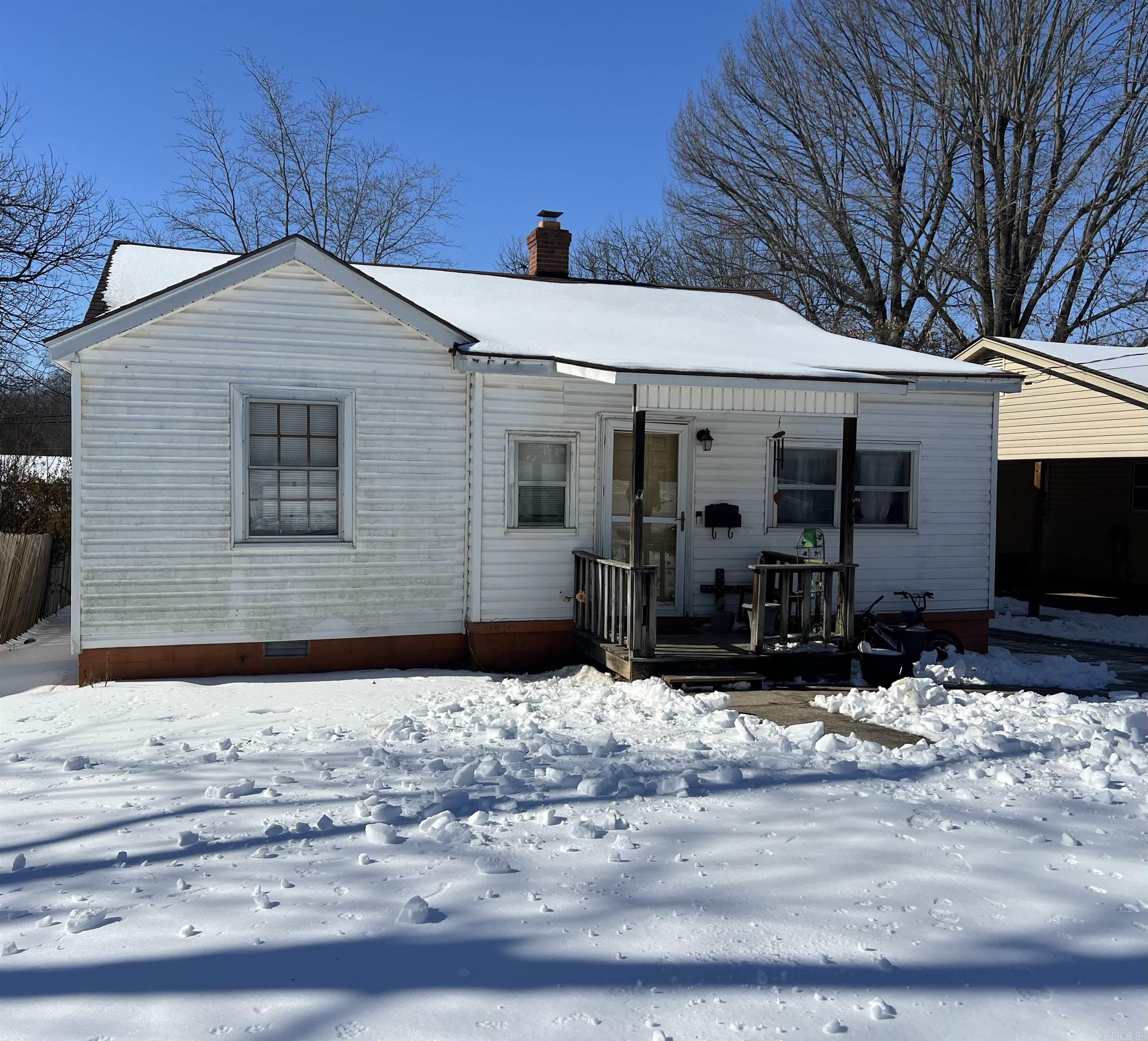 594 N 5th  Piggott, AR