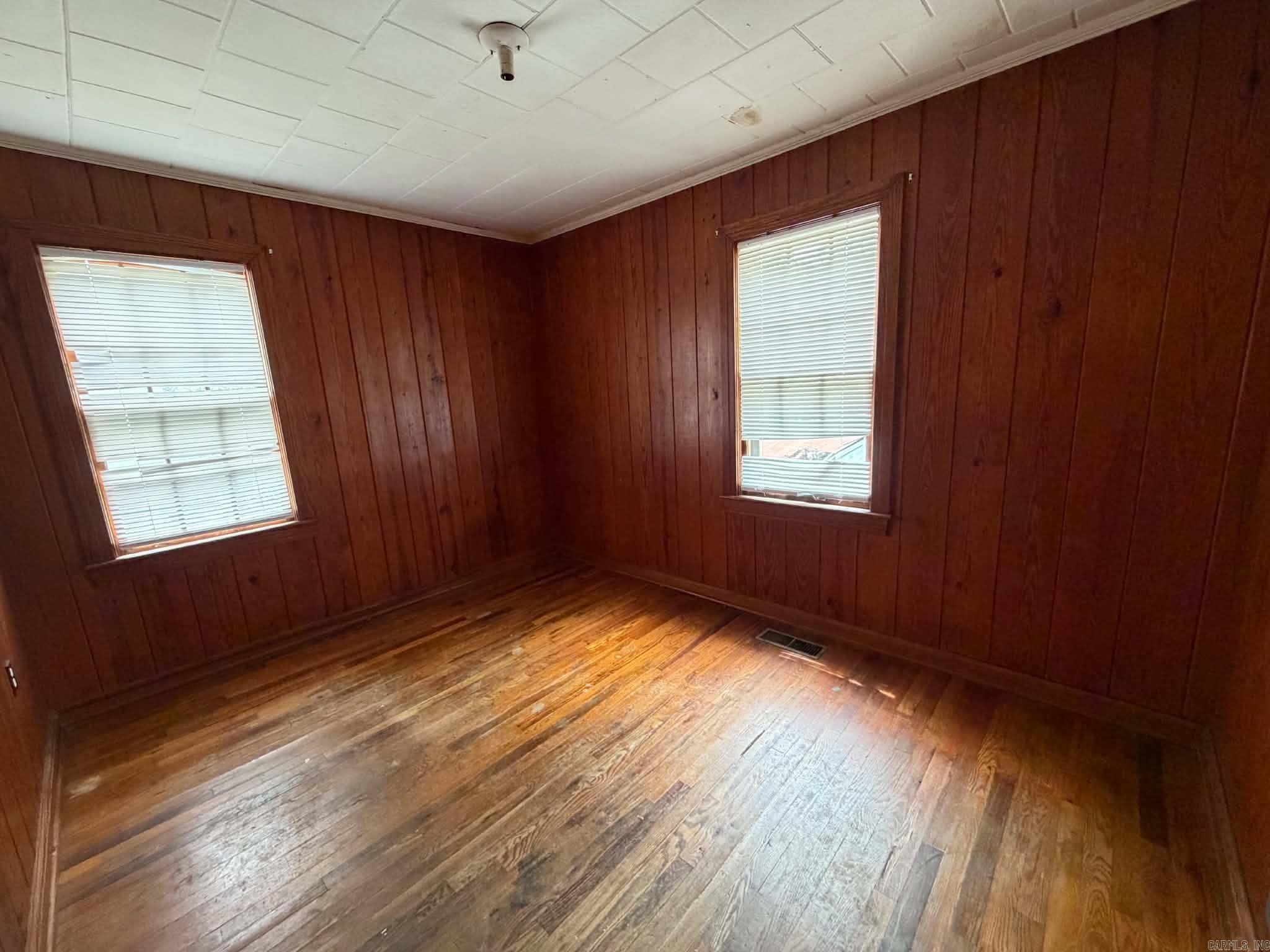 594 N 5th  Piggott, AR