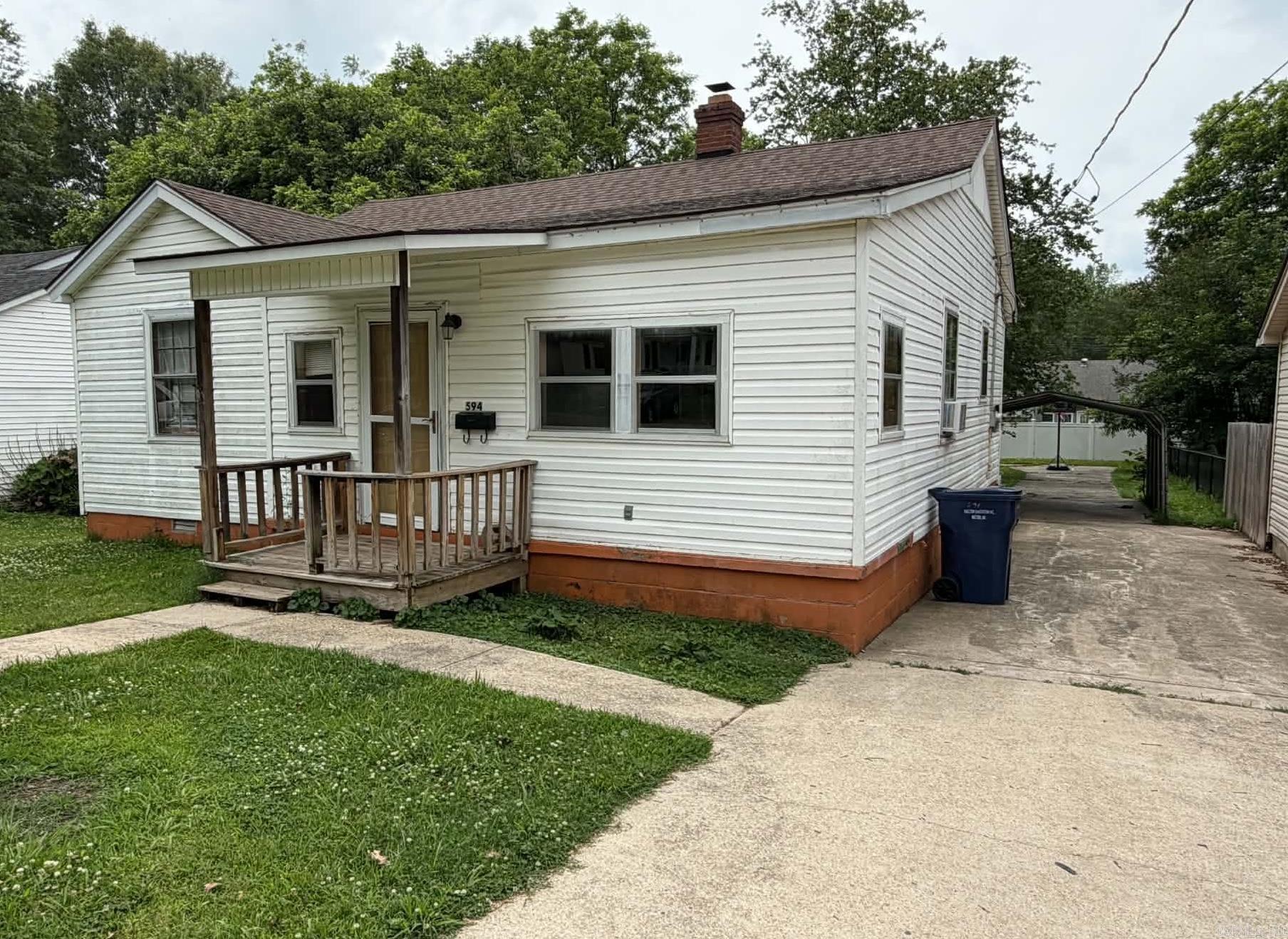 594 N 5th  Piggott, AR