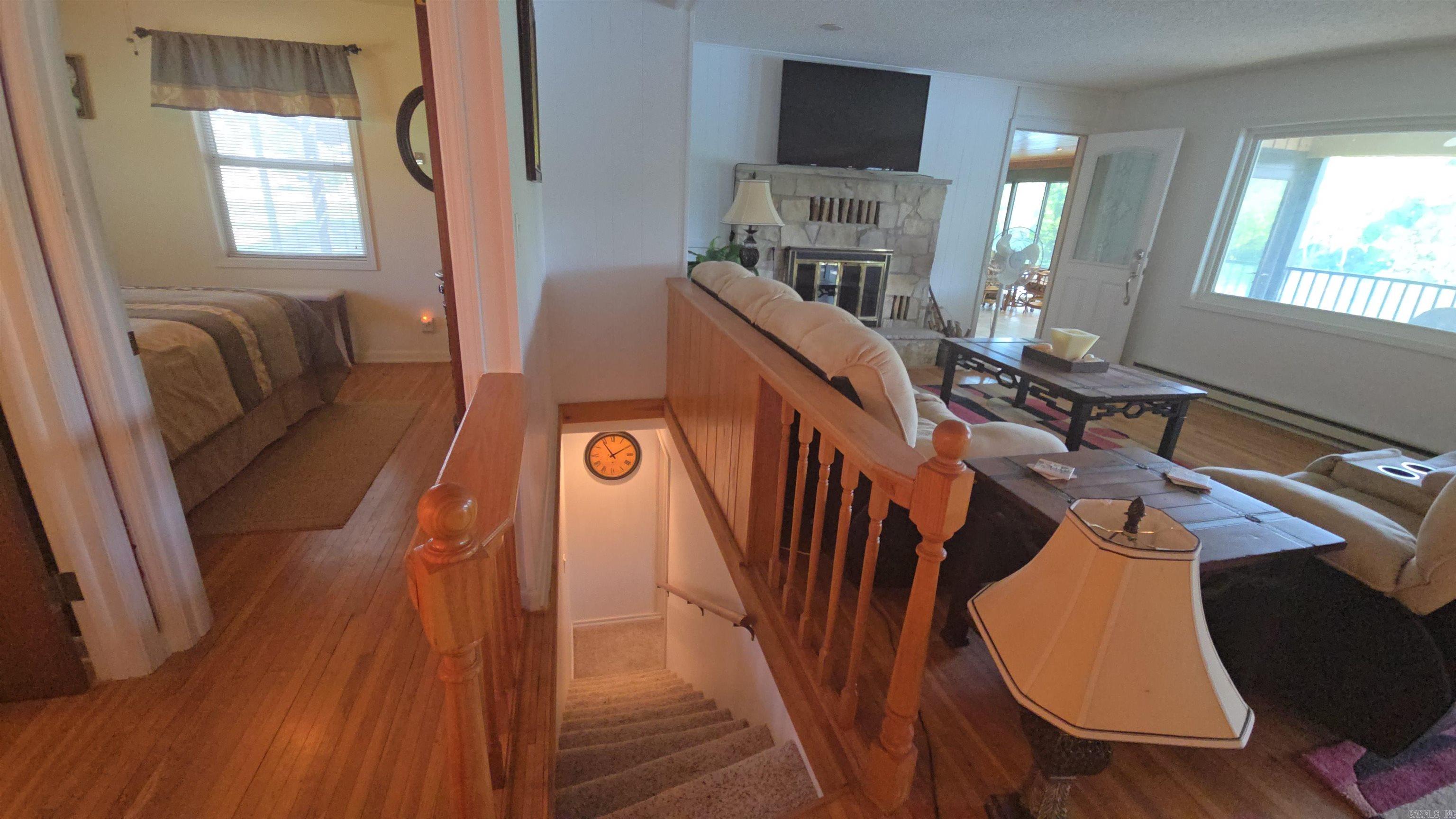 656 VALLEY AIRPORT DR  Cotter, AR