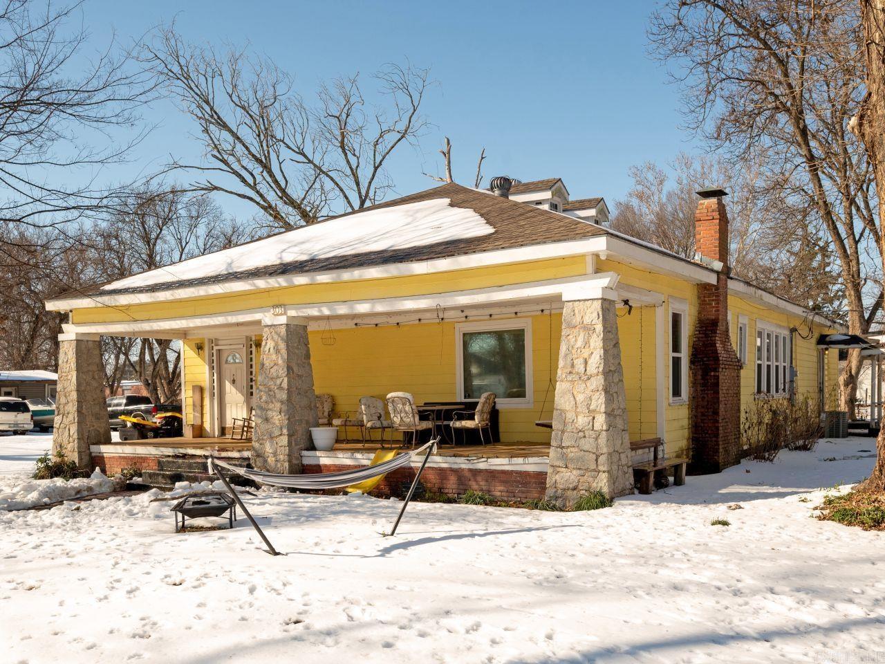 303 E Nichols  England, AR