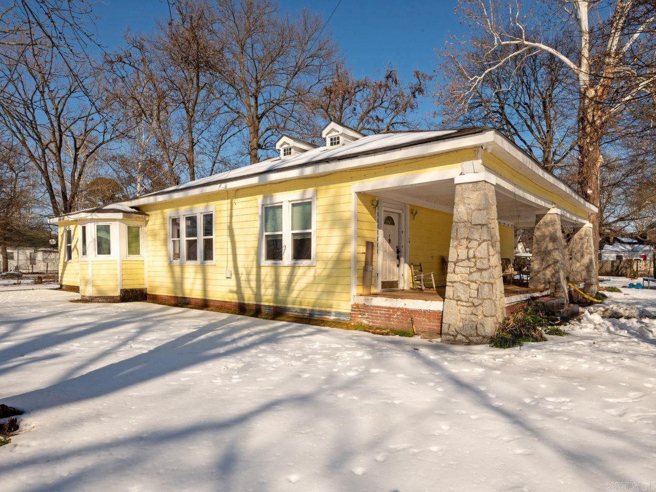 303 E Nichols  England, AR