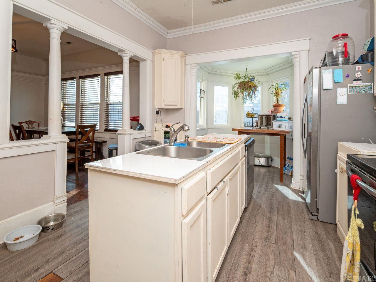 303 E Nichols  England, AR