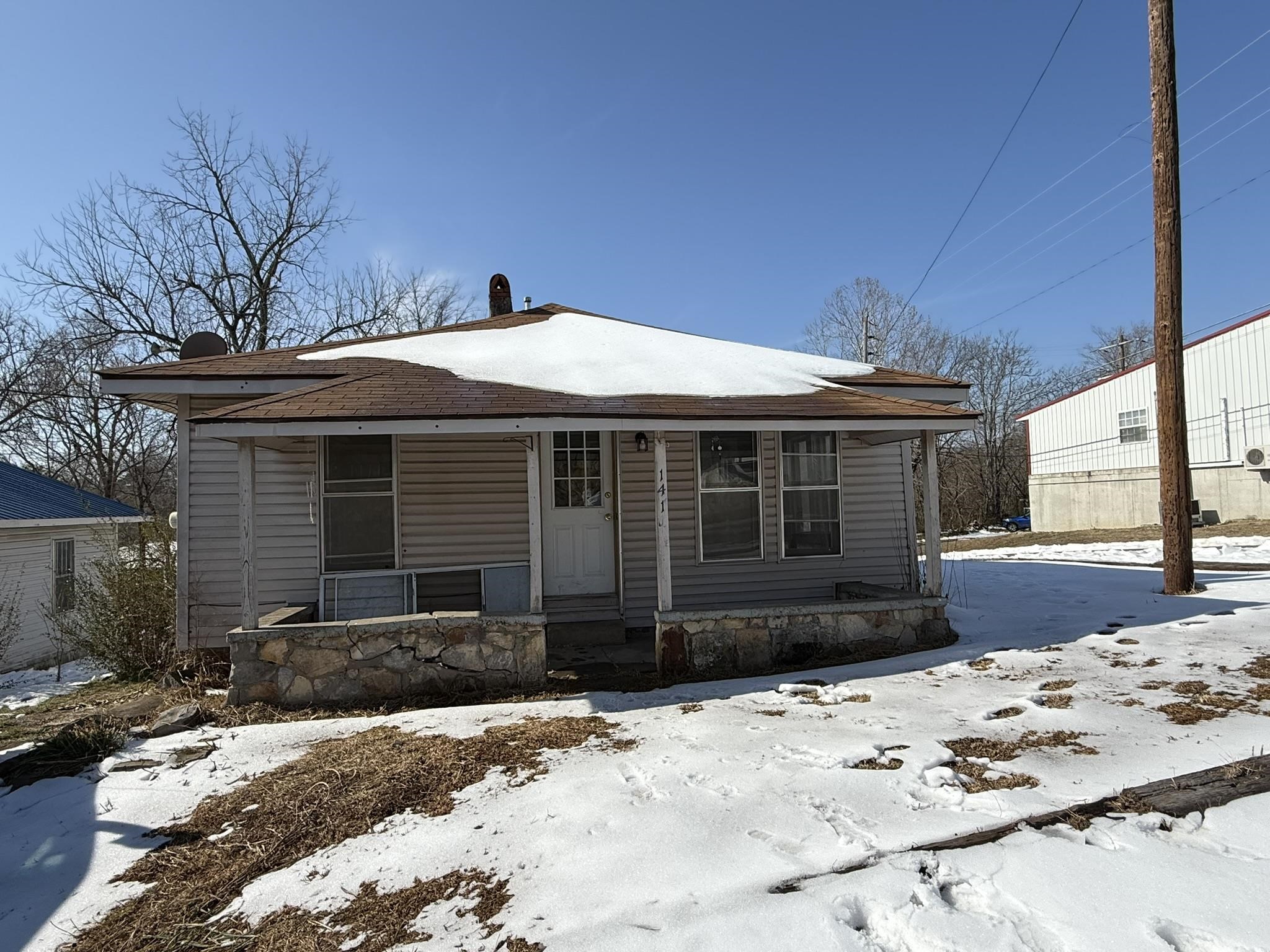 60 S. Lunen Street  Melbourne, AR