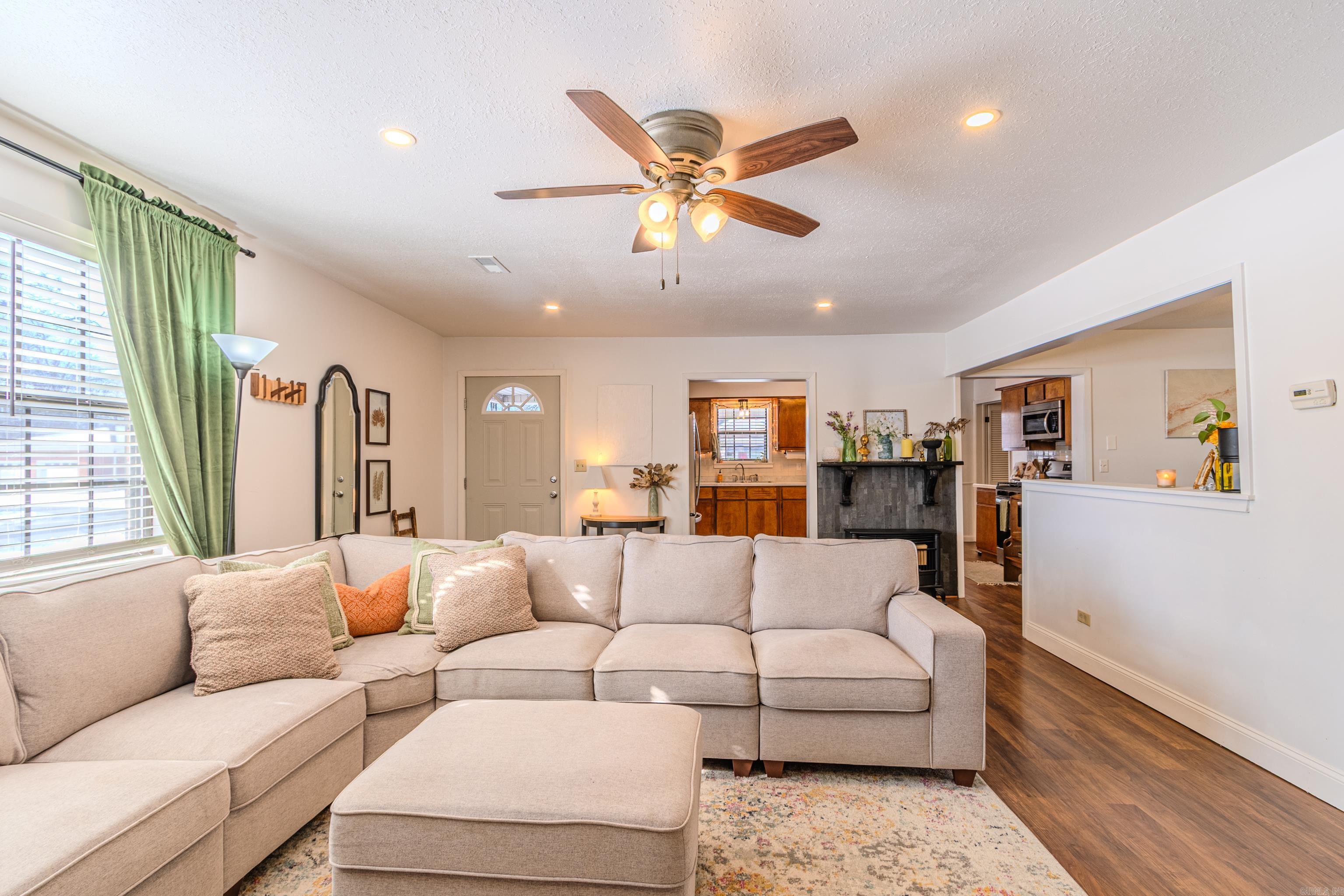 118 W 5th  Rector, AR