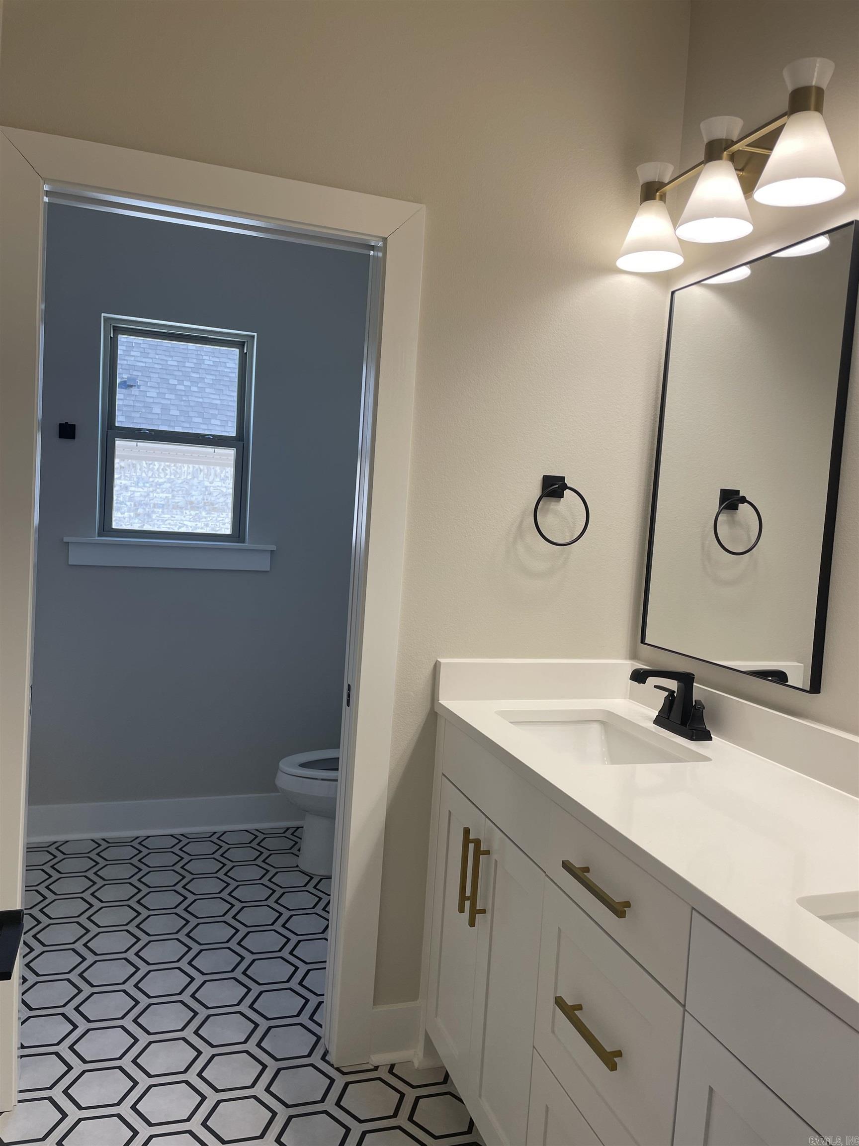 15 calvados  Cabot, AR