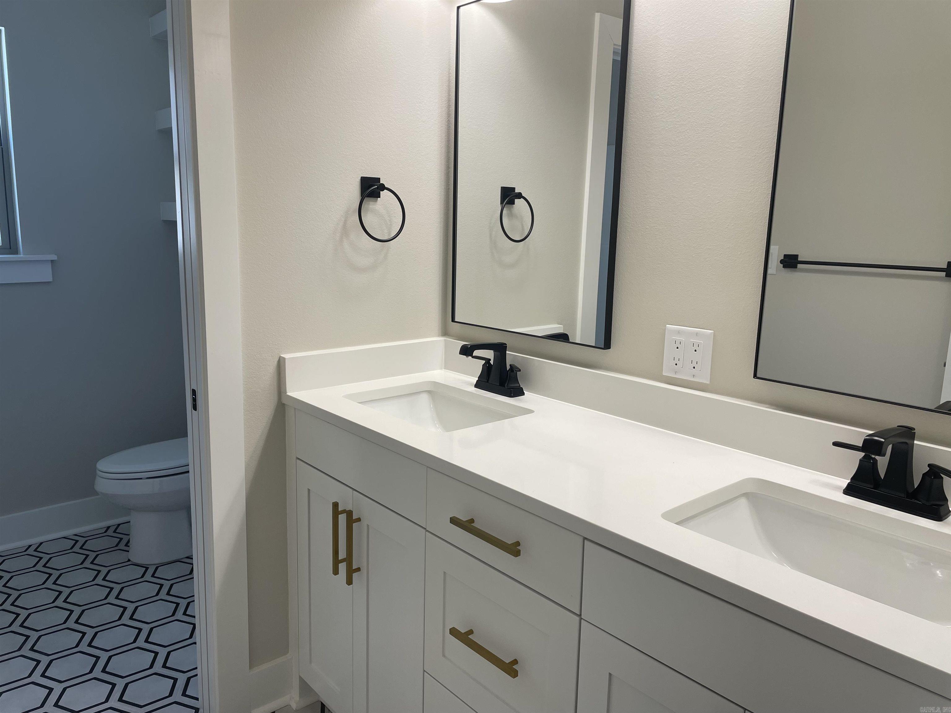 15 calvados  Cabot, AR