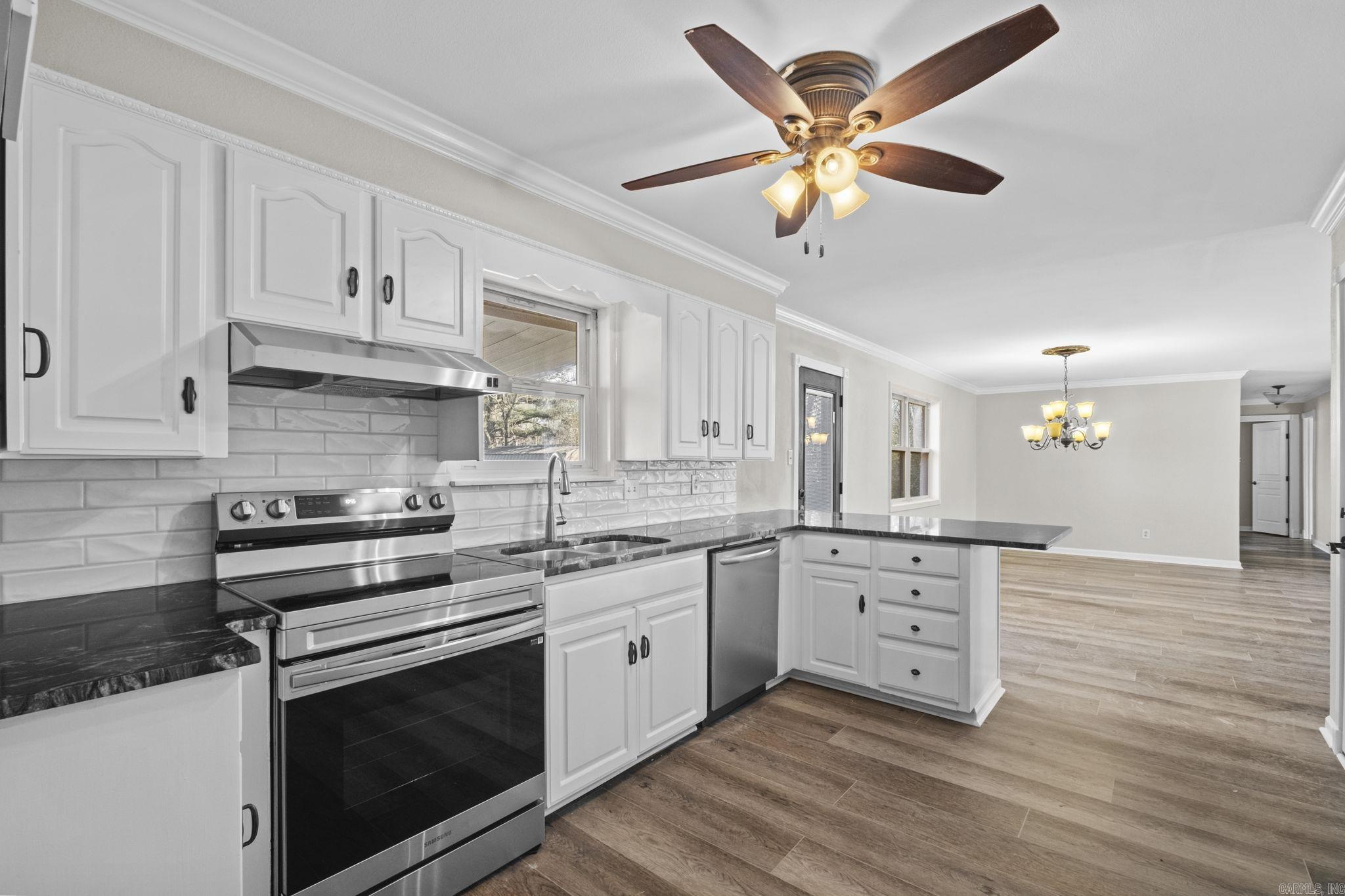 22 Oakwood Dr  Cabot, AR