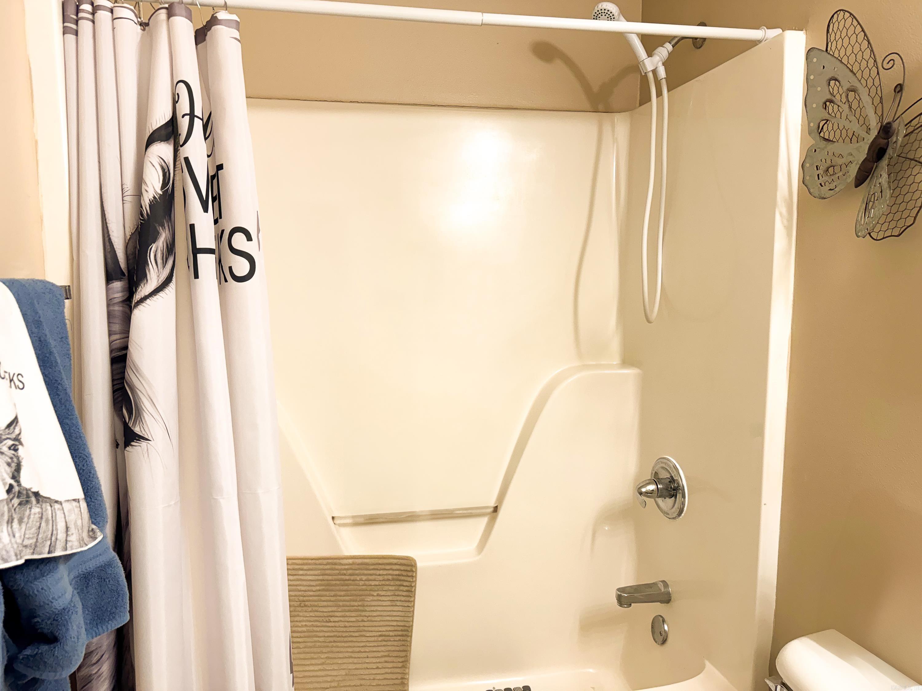 30 Willard Street Ward, AR 72176