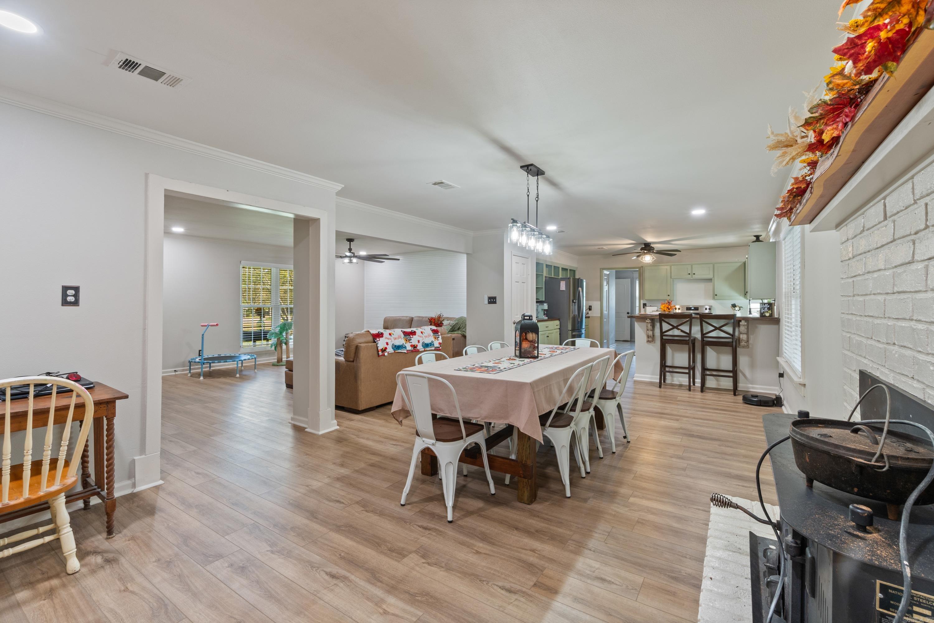 1117 W Main  Austin, AR