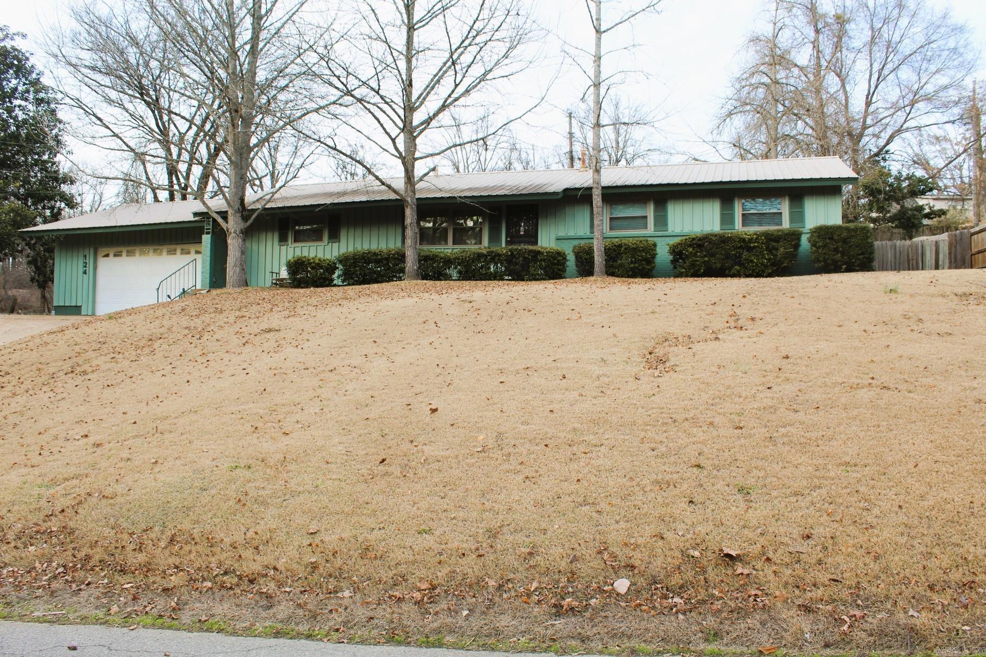 124 Valley Drive  Helena, AR