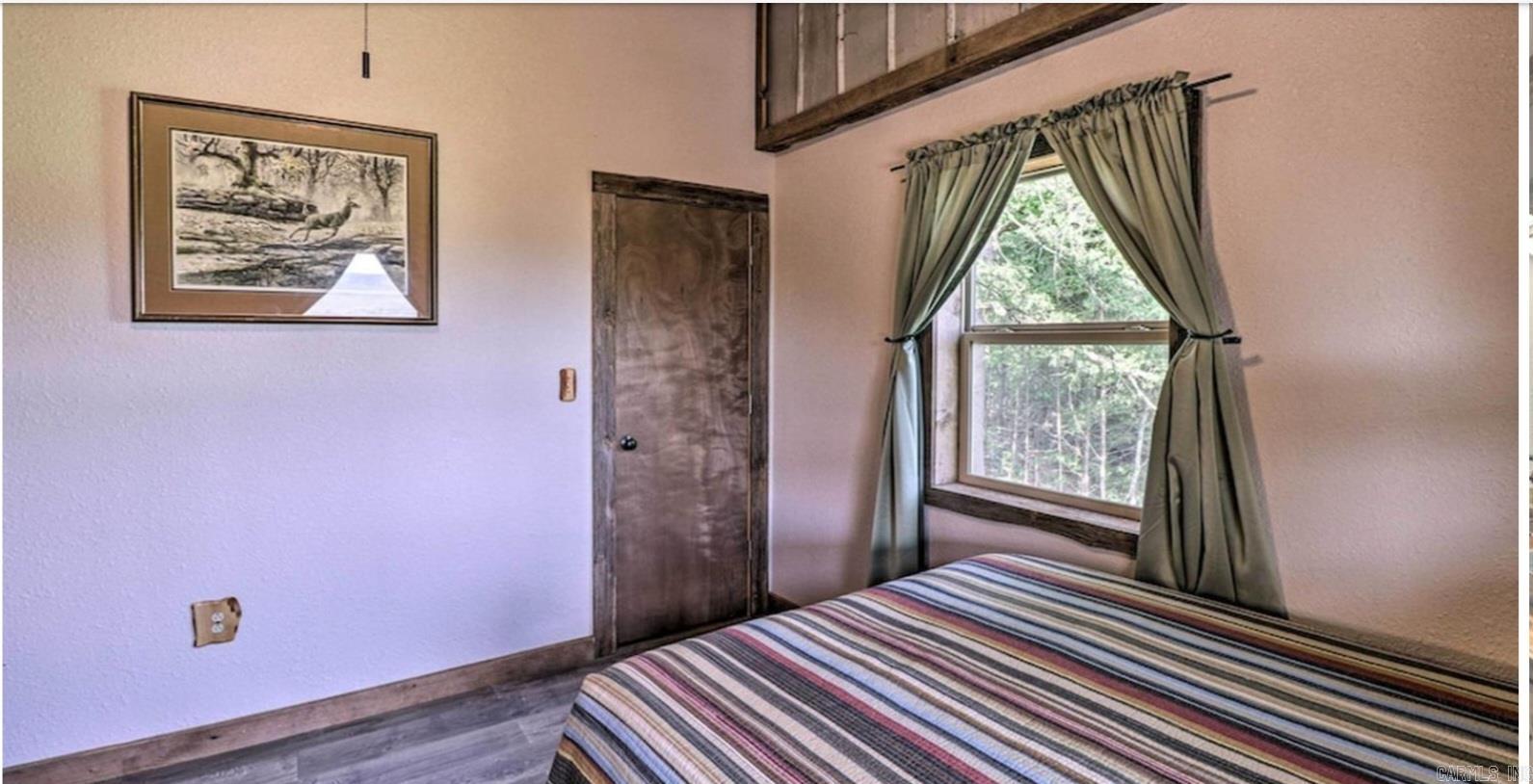 329 MC 7057  Flippin, AR