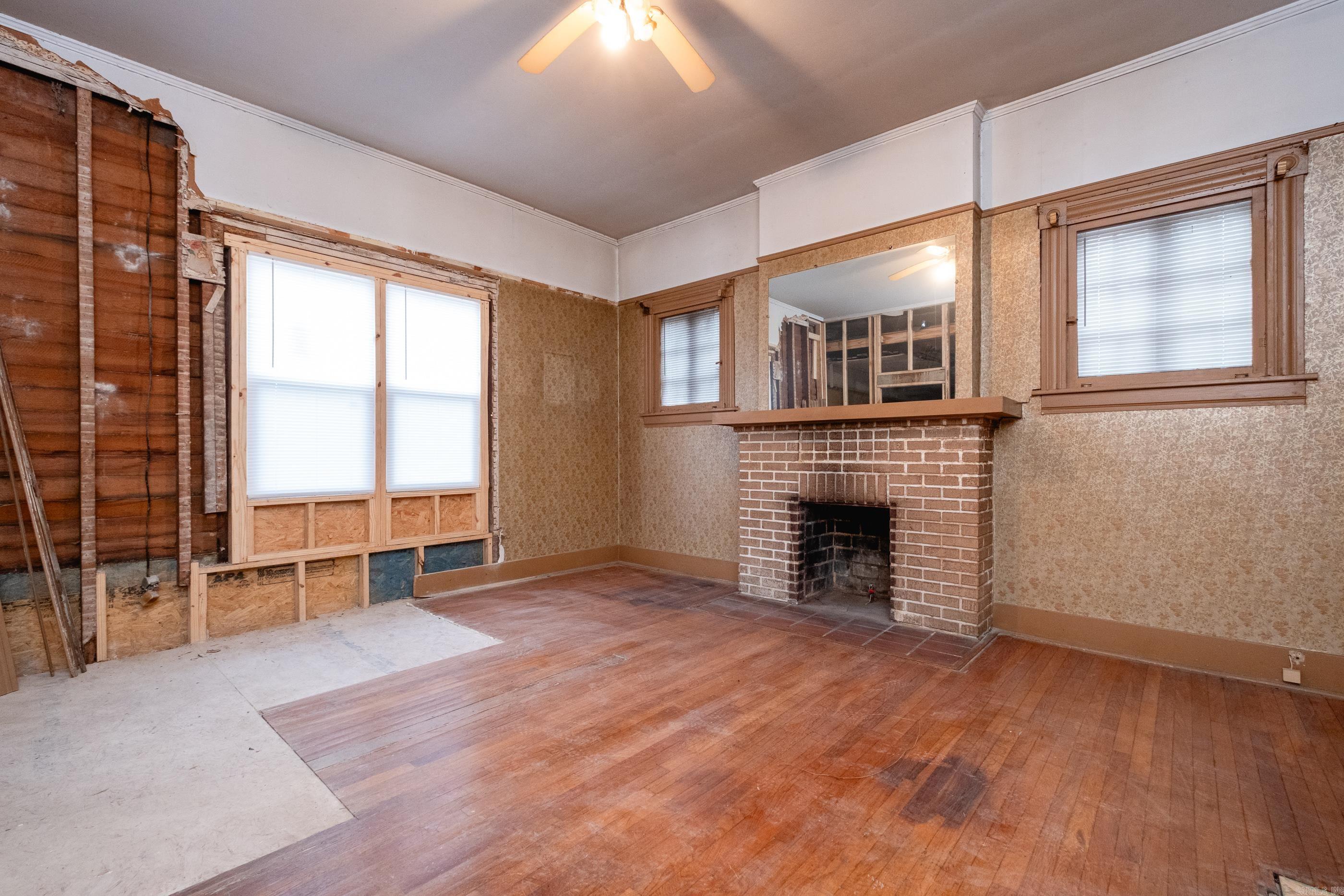 3724 W 10th  Little Rock, AR