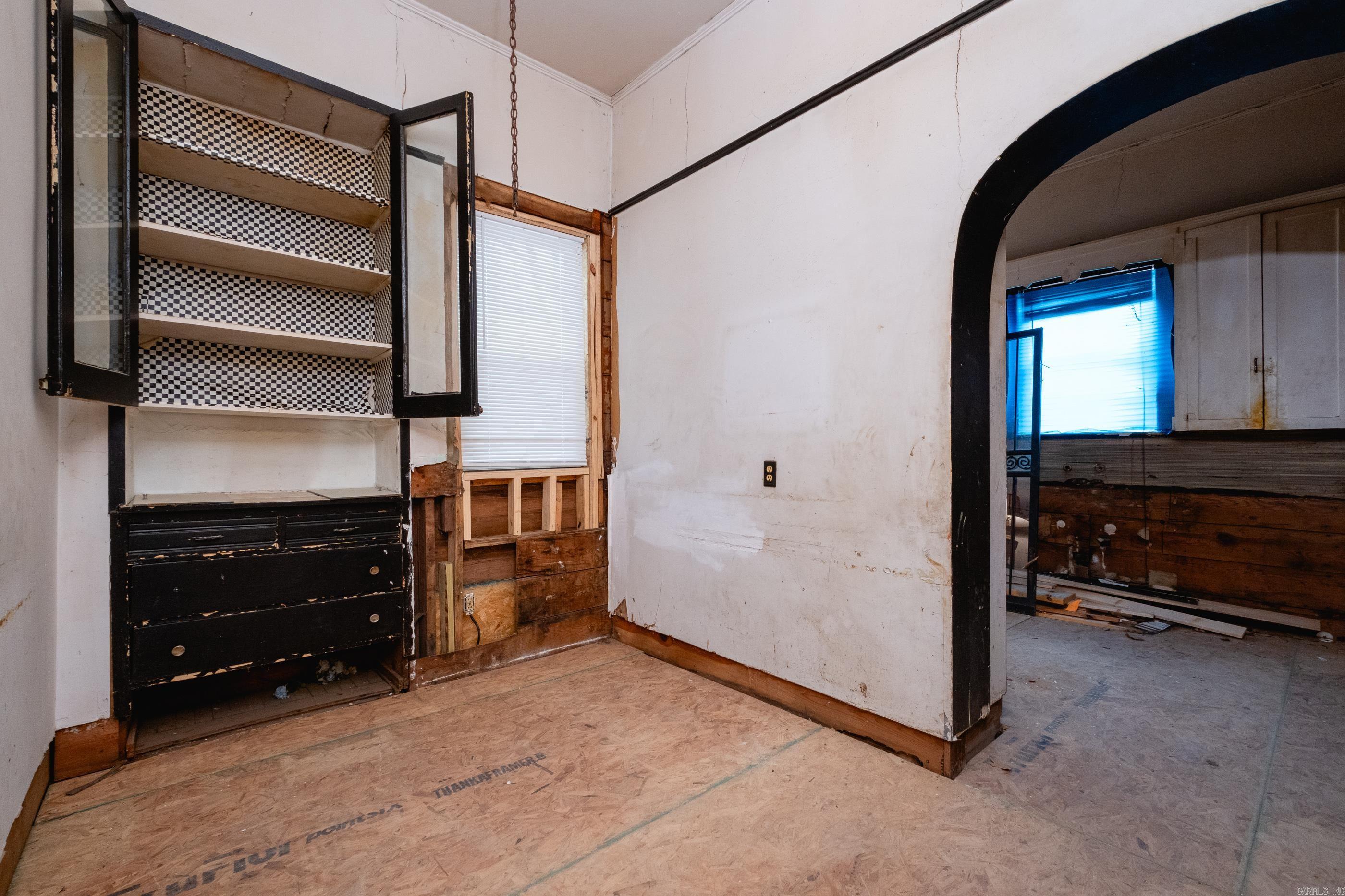 3724 W 10th  Little Rock, AR